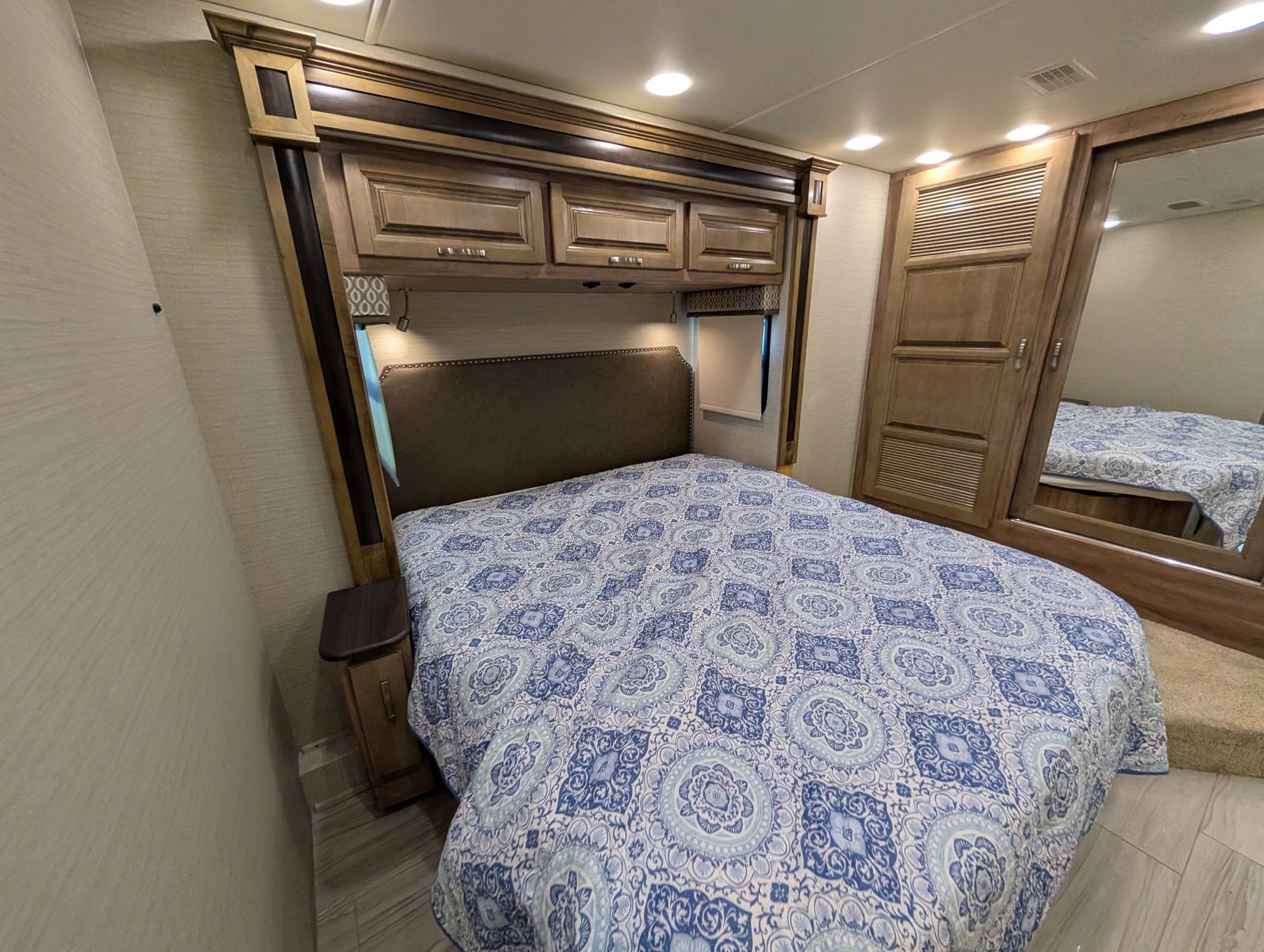 2019 Jayco Embark 96