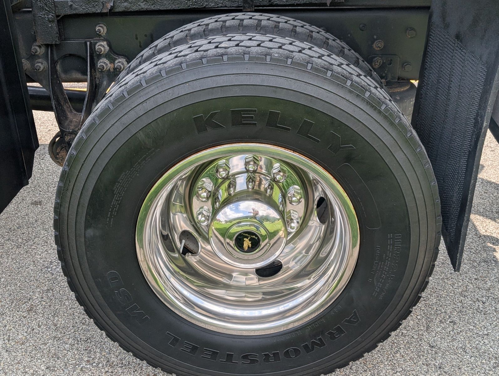 2015 Ford F-750 52