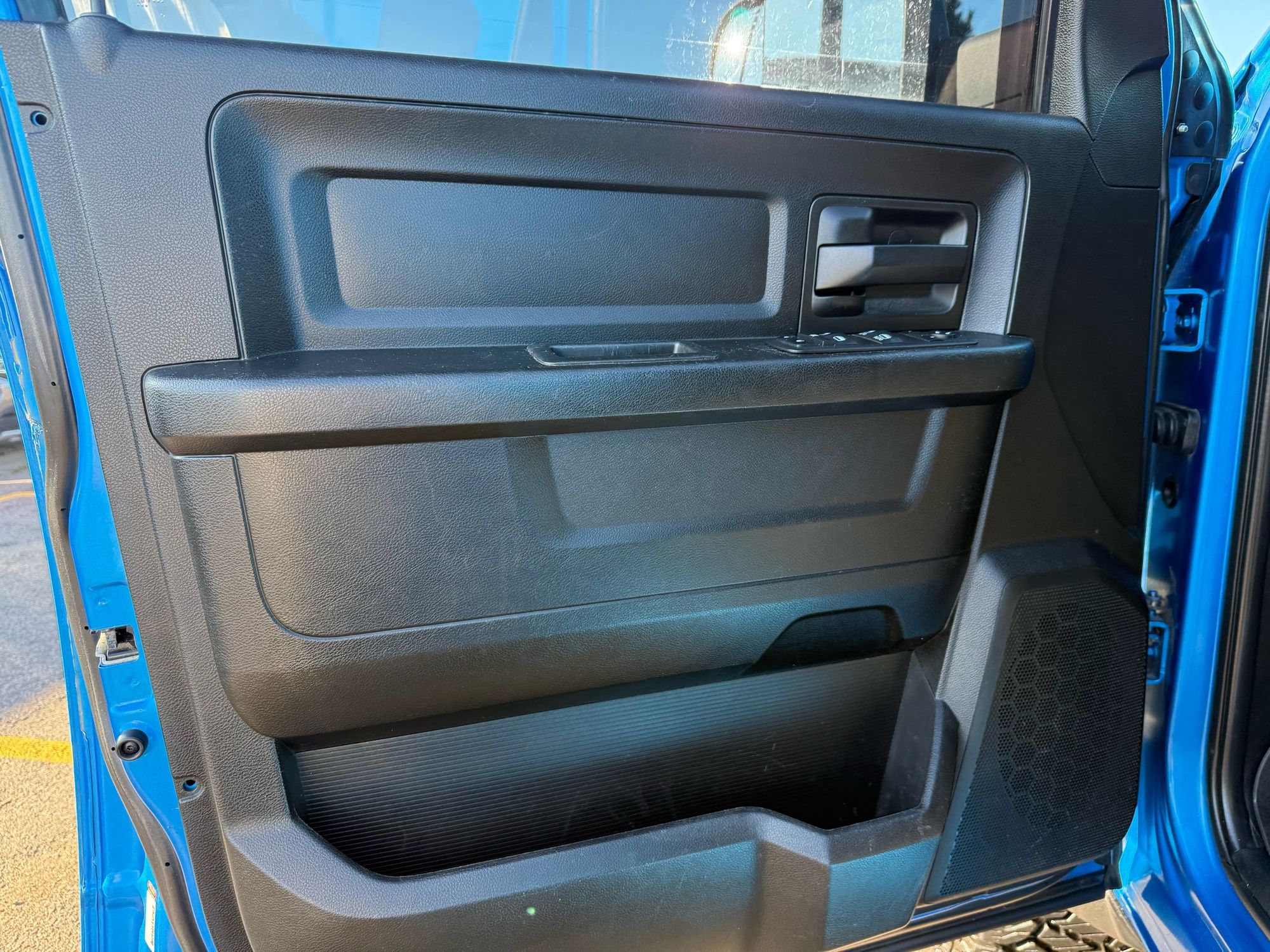 2019 Ram 1500 Classic ST photo 14