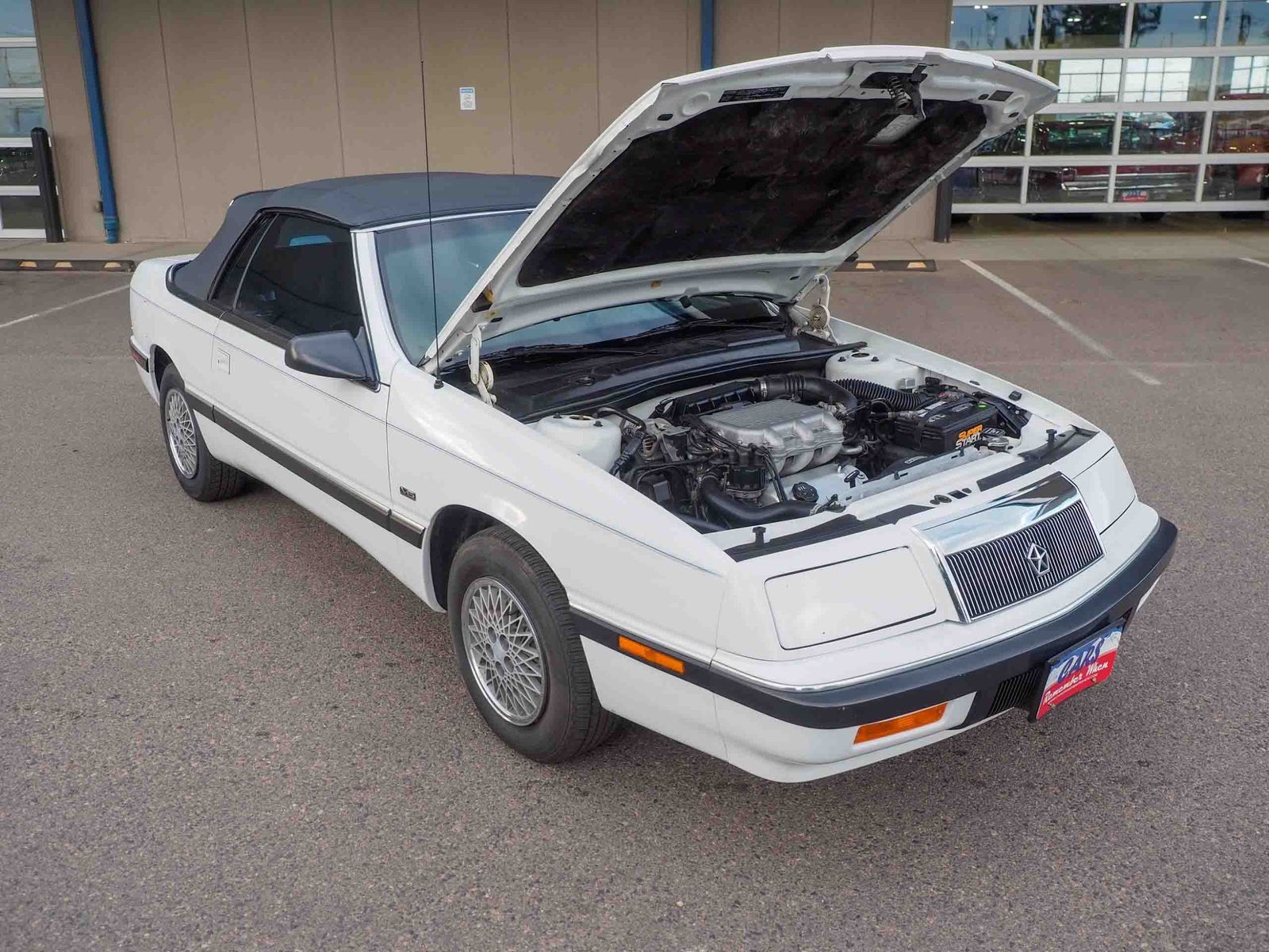 1990 Chrysler Le Baron 37