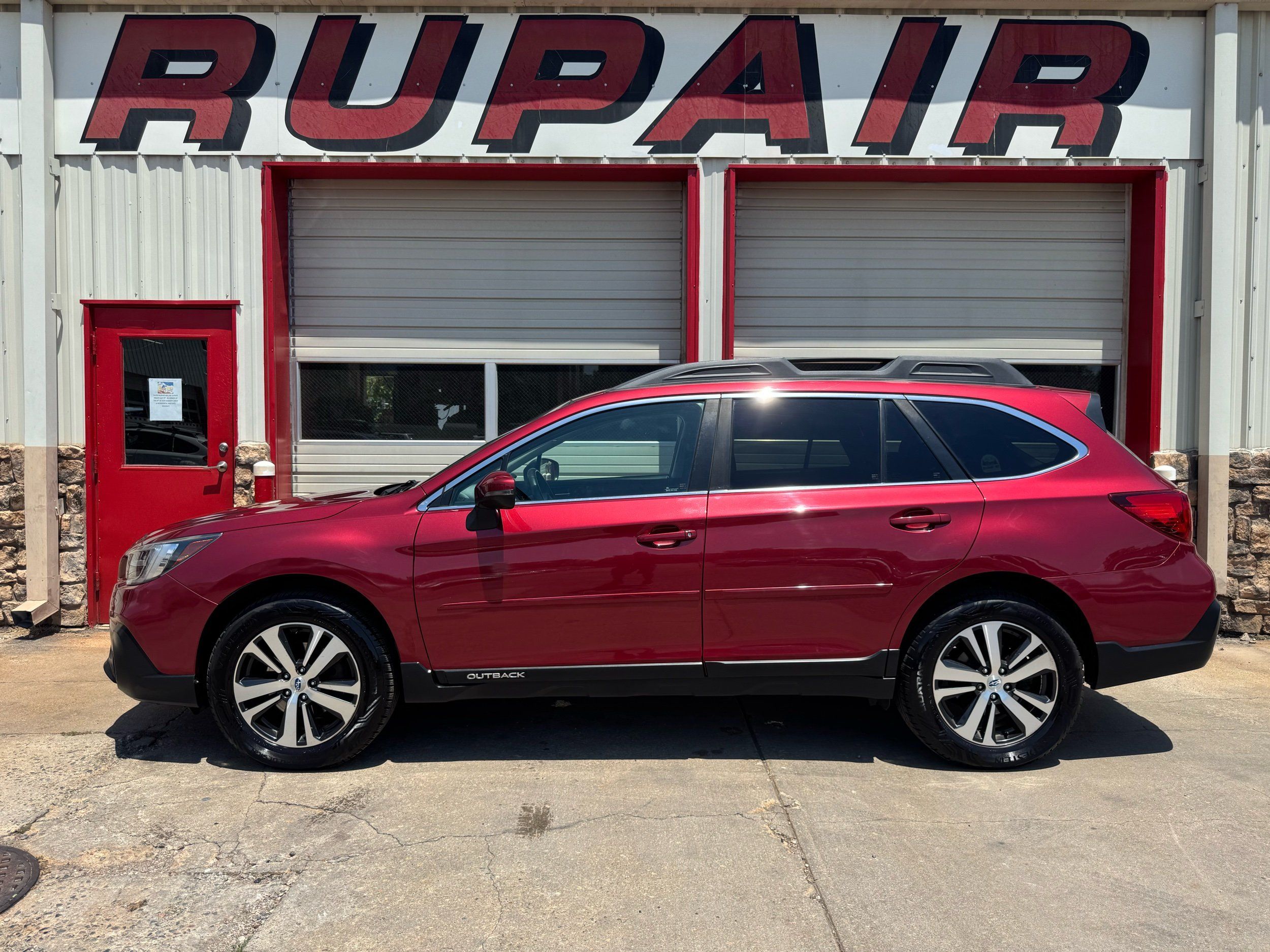 2018 Subaru Outback 2.5i Limited's photo