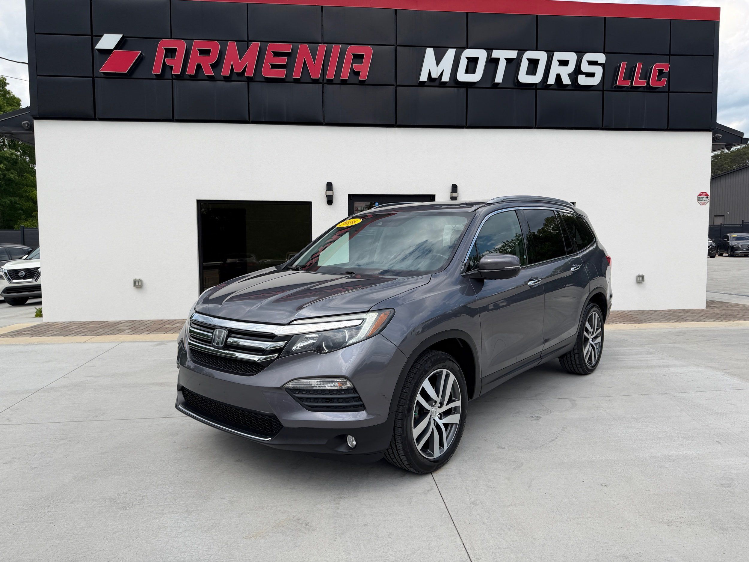 2016 Honda Pilot 4WD Touring's photo