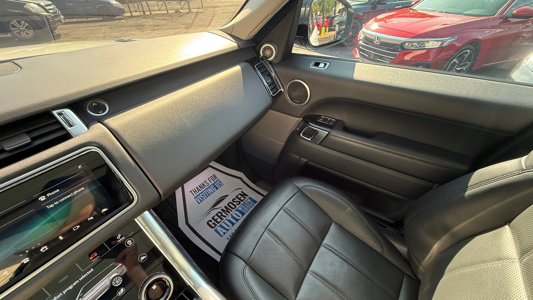 2020 Land Rover Range Rover Sport HSE photo 17