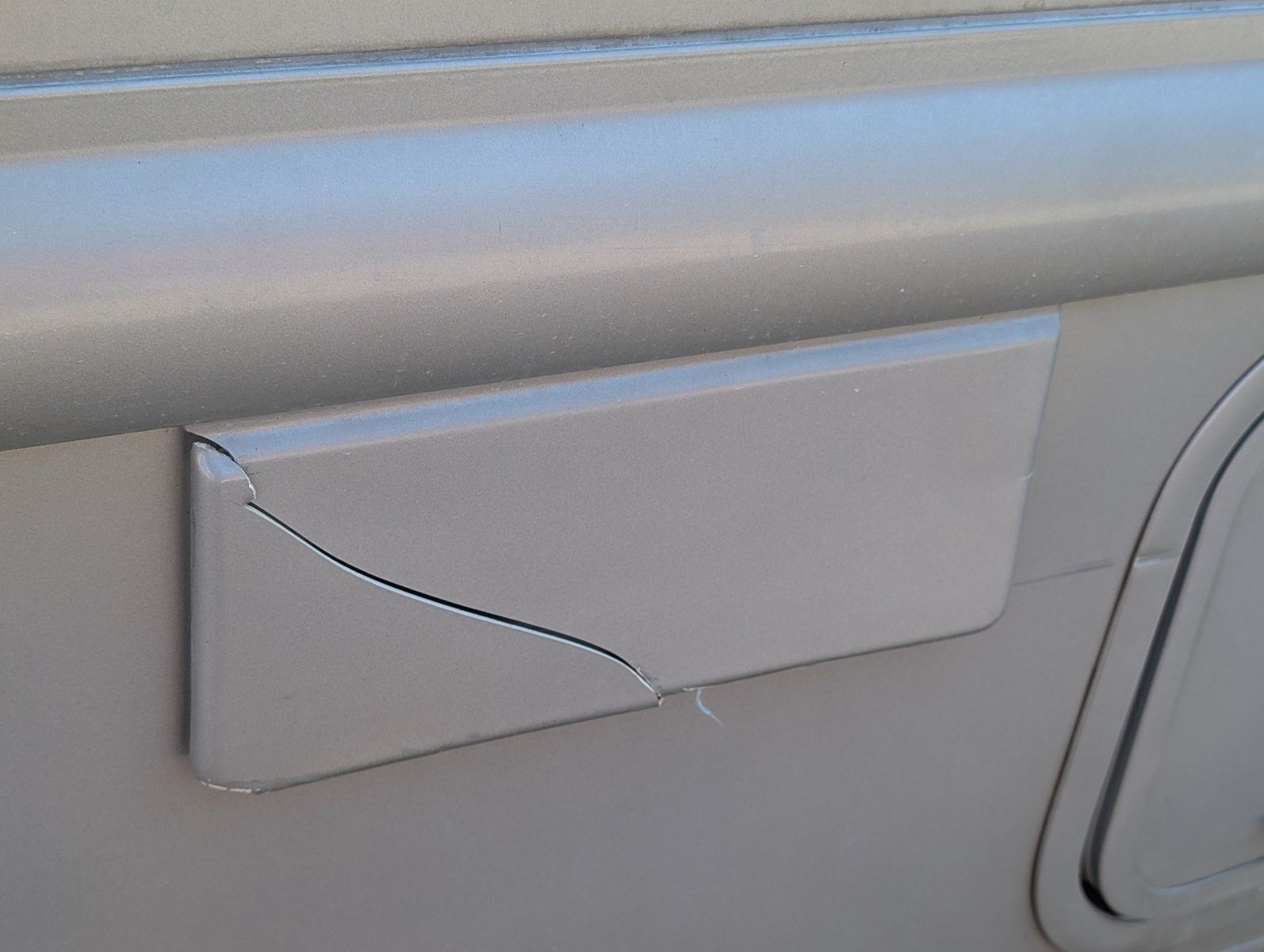 2004 Ford E-Series Chassis 36