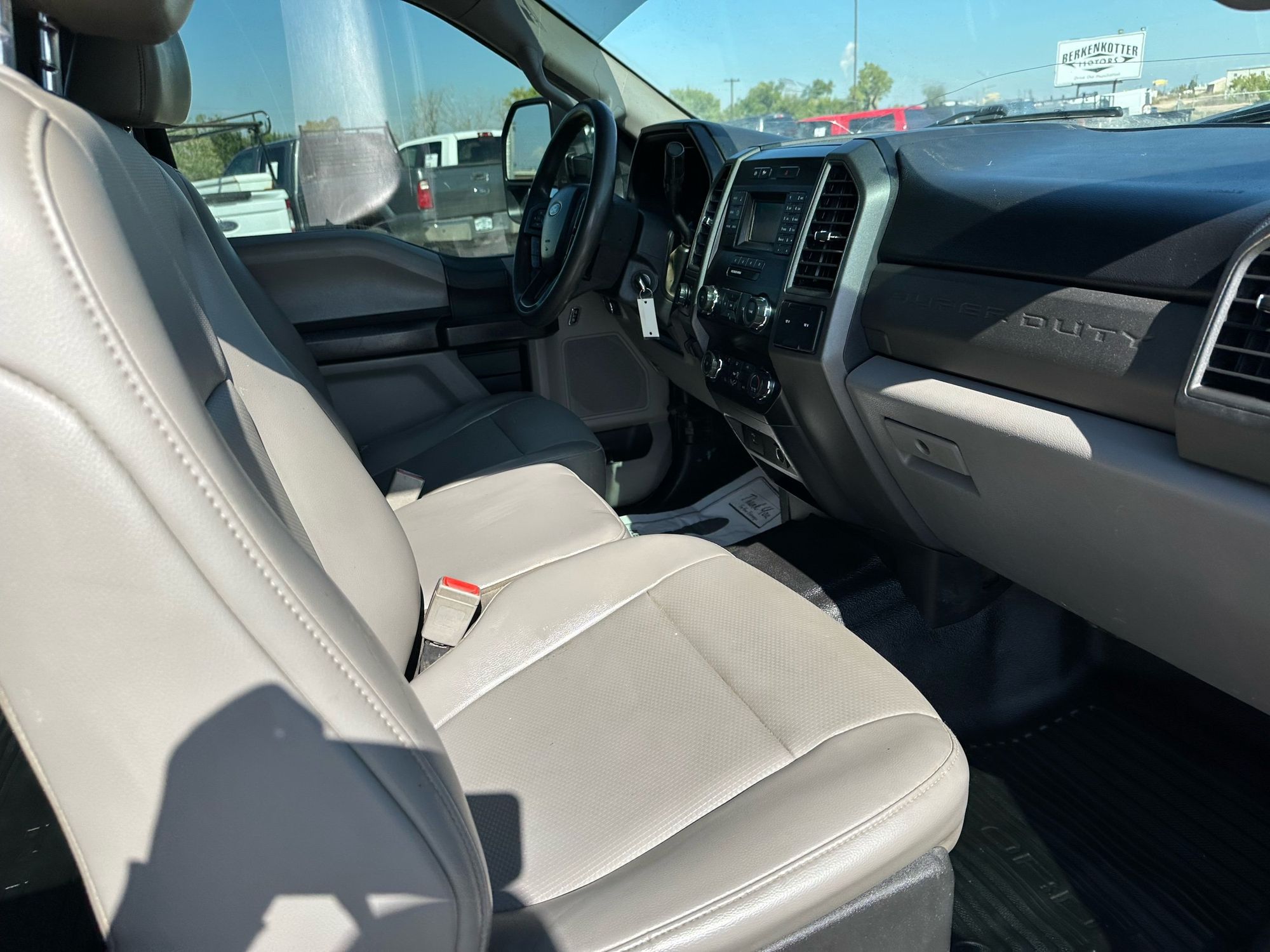 2019 Ford F-450 XL photo 16