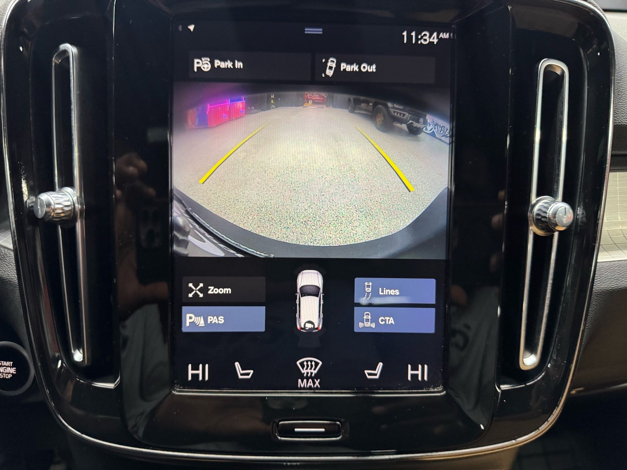 2019 Volvo XC40 T5 Momentum photo 26