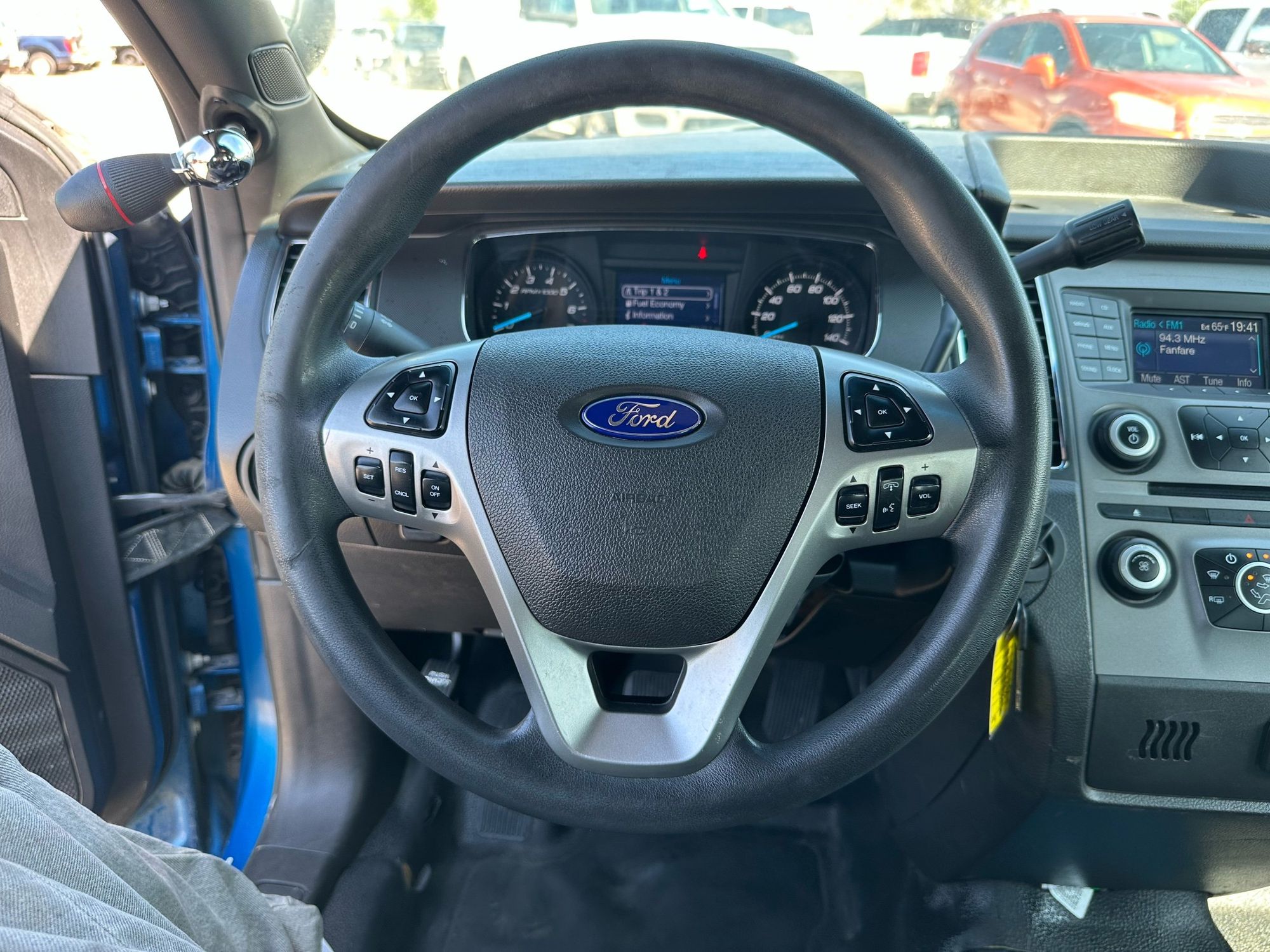 2013 Ford Taurus photo 38