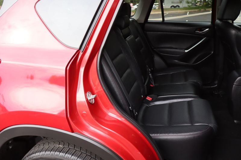 マサオ mazda-cx-60-SUV-leak-lead.jpg?