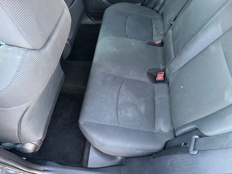 2021 Toyota RAV4 LE photo 23