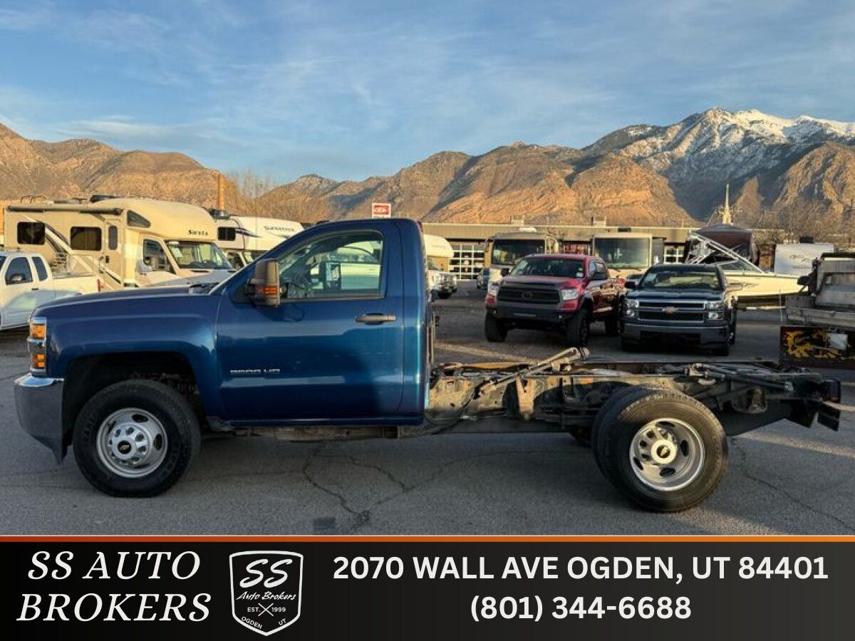 2019 Chevrolet Silverado 3500 Chassis Cab Work Truck's photo