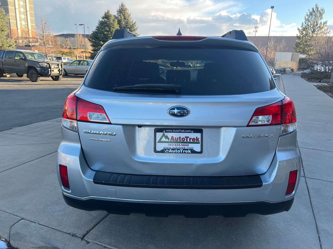 2013 Subaru Outback Limited photo 7