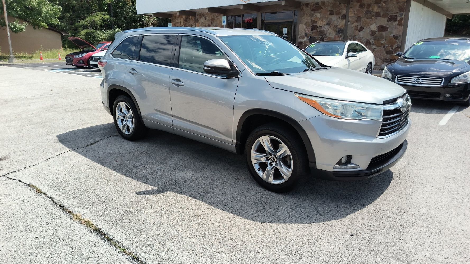 2016 Toyota Highlander Base Hybrid photo 7