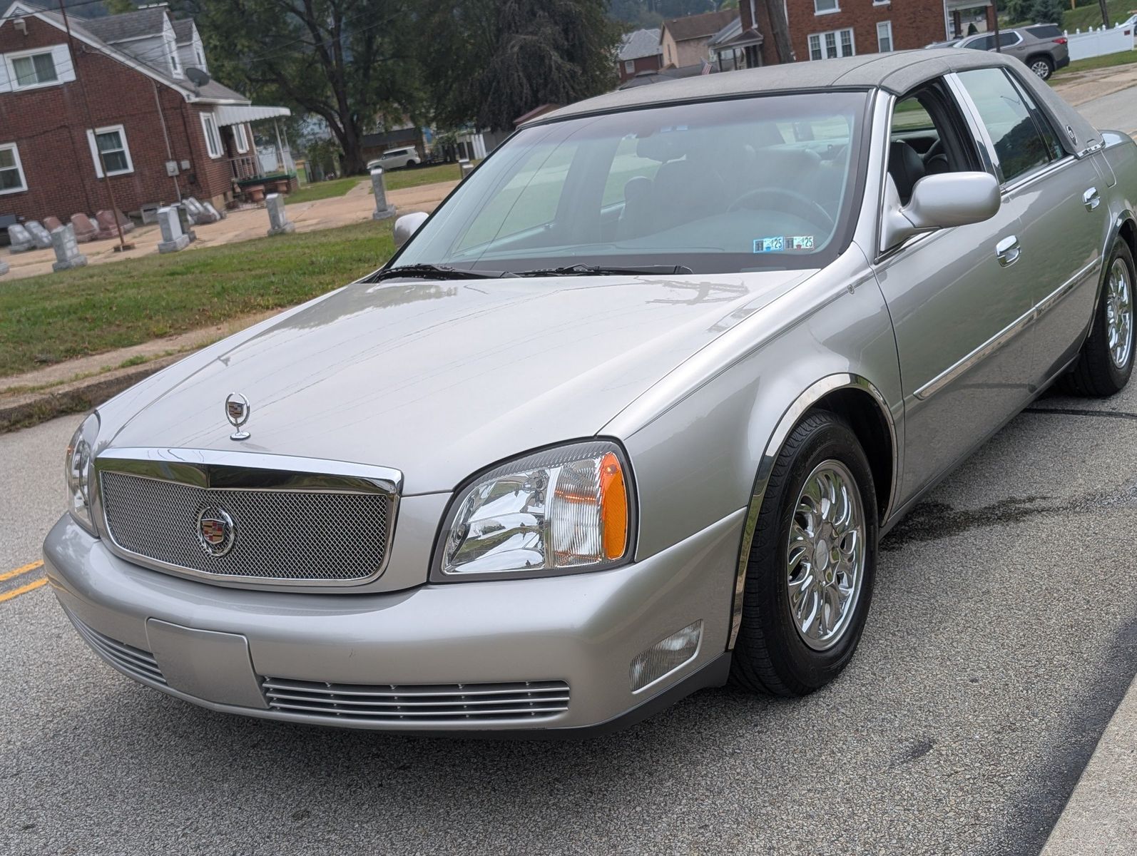 2005 Cadillac DeVille 14