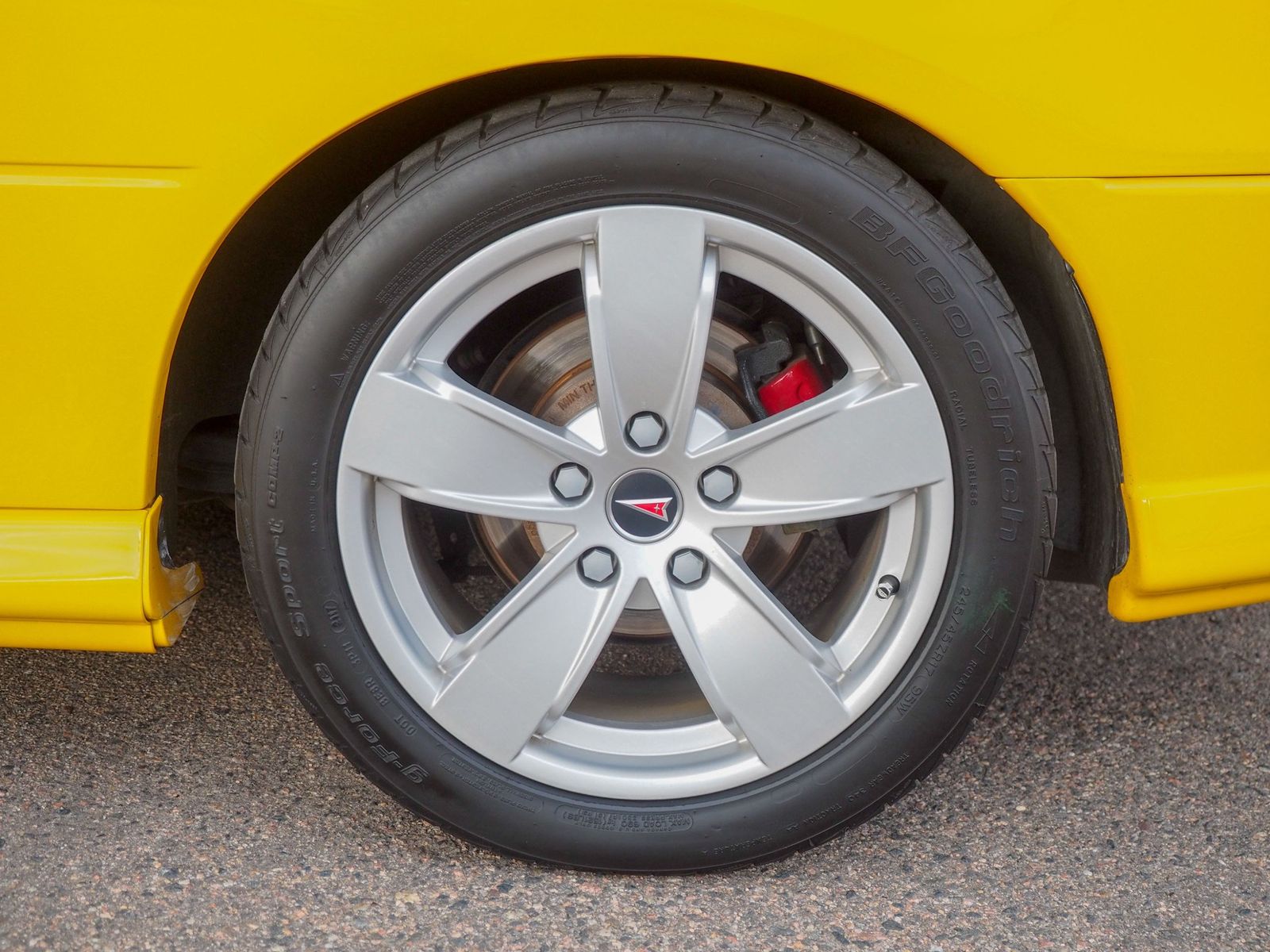 2005 Pontiac GTO 27
