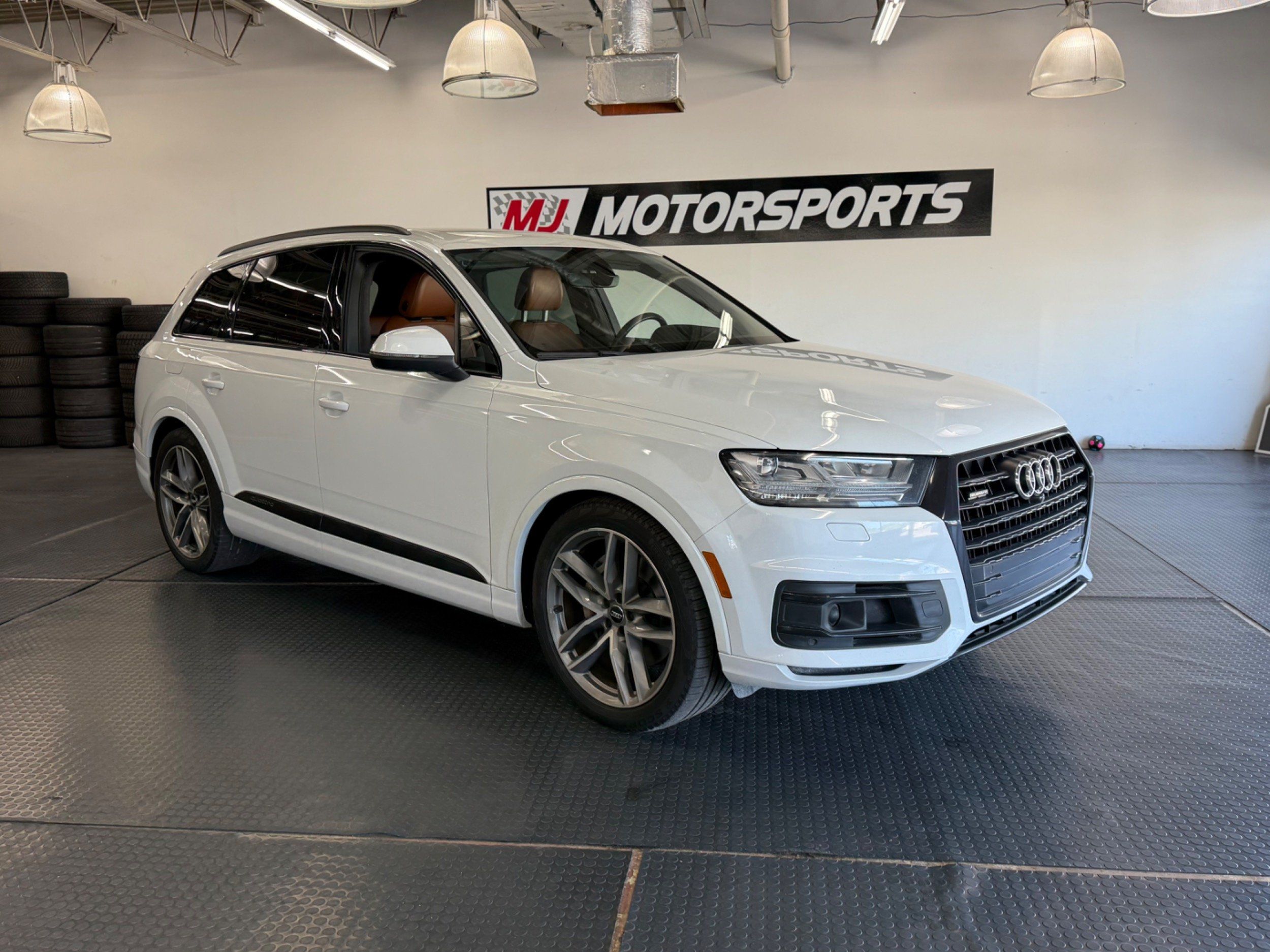 2017 Audi Q7 3.0T quattro tiptronic Prestige's photo