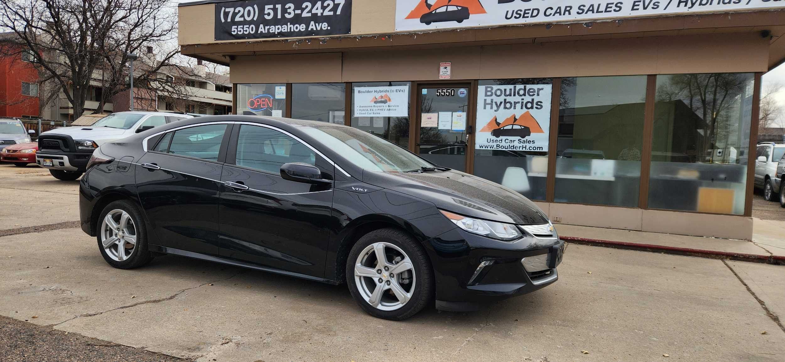 2017 Chevrolet Volt LT's photo