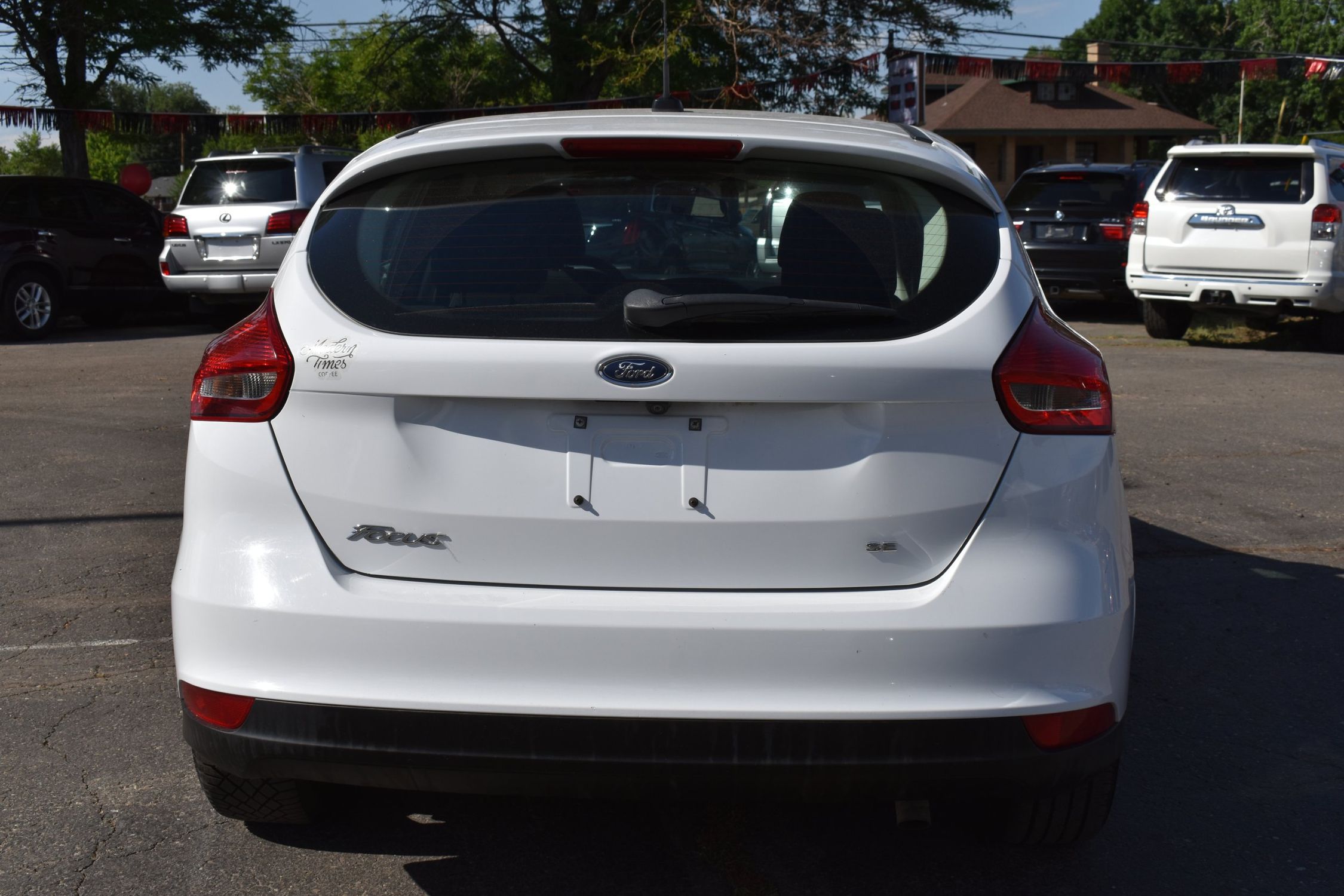 2017 Ford Focus SE photo 3