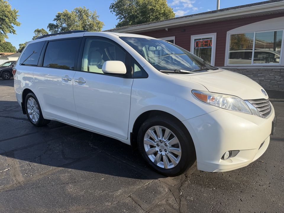 2015 Toyota Sienna XLE 7 Passenger