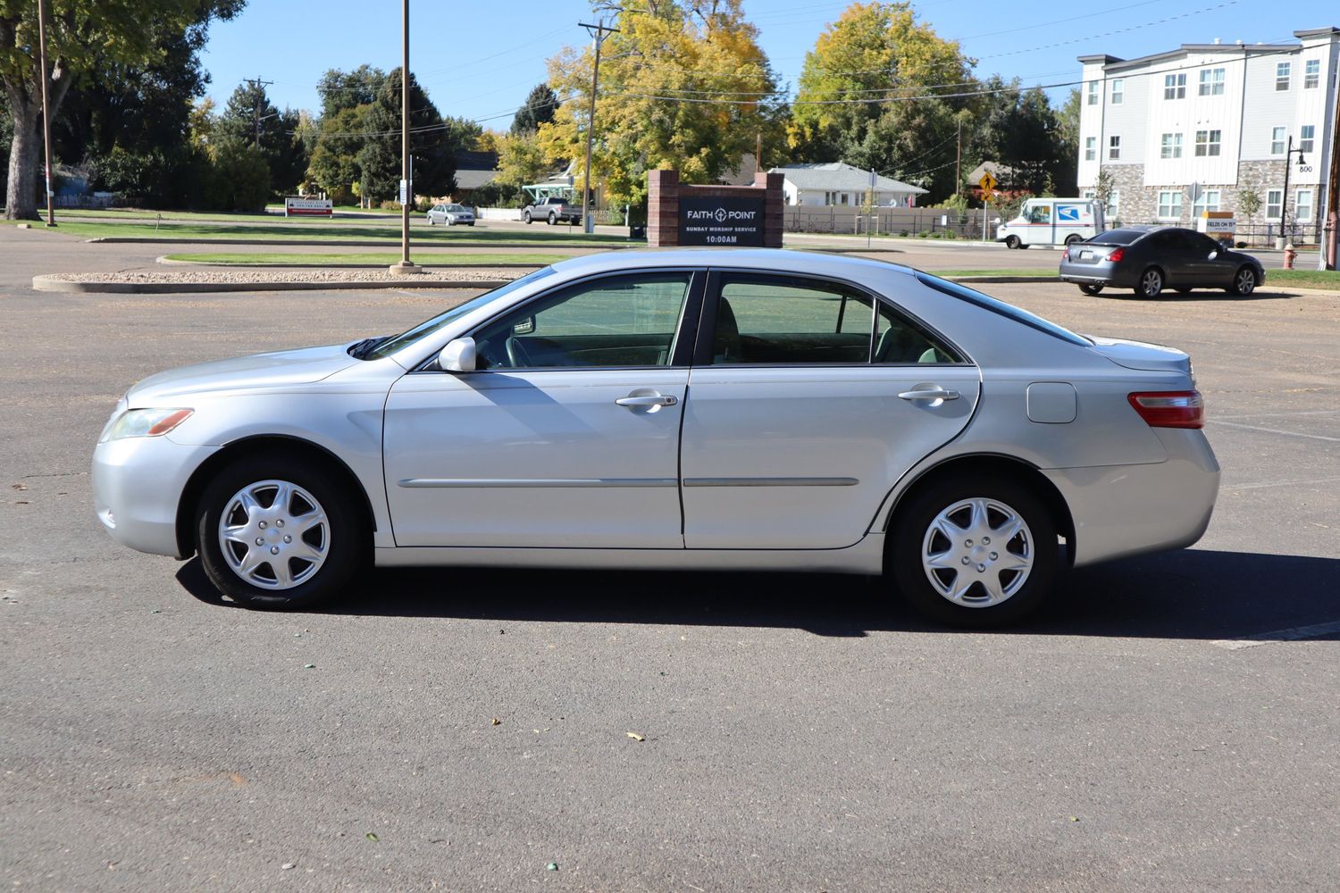 2007 Toyota Camry LE Victory Motors of Colorado