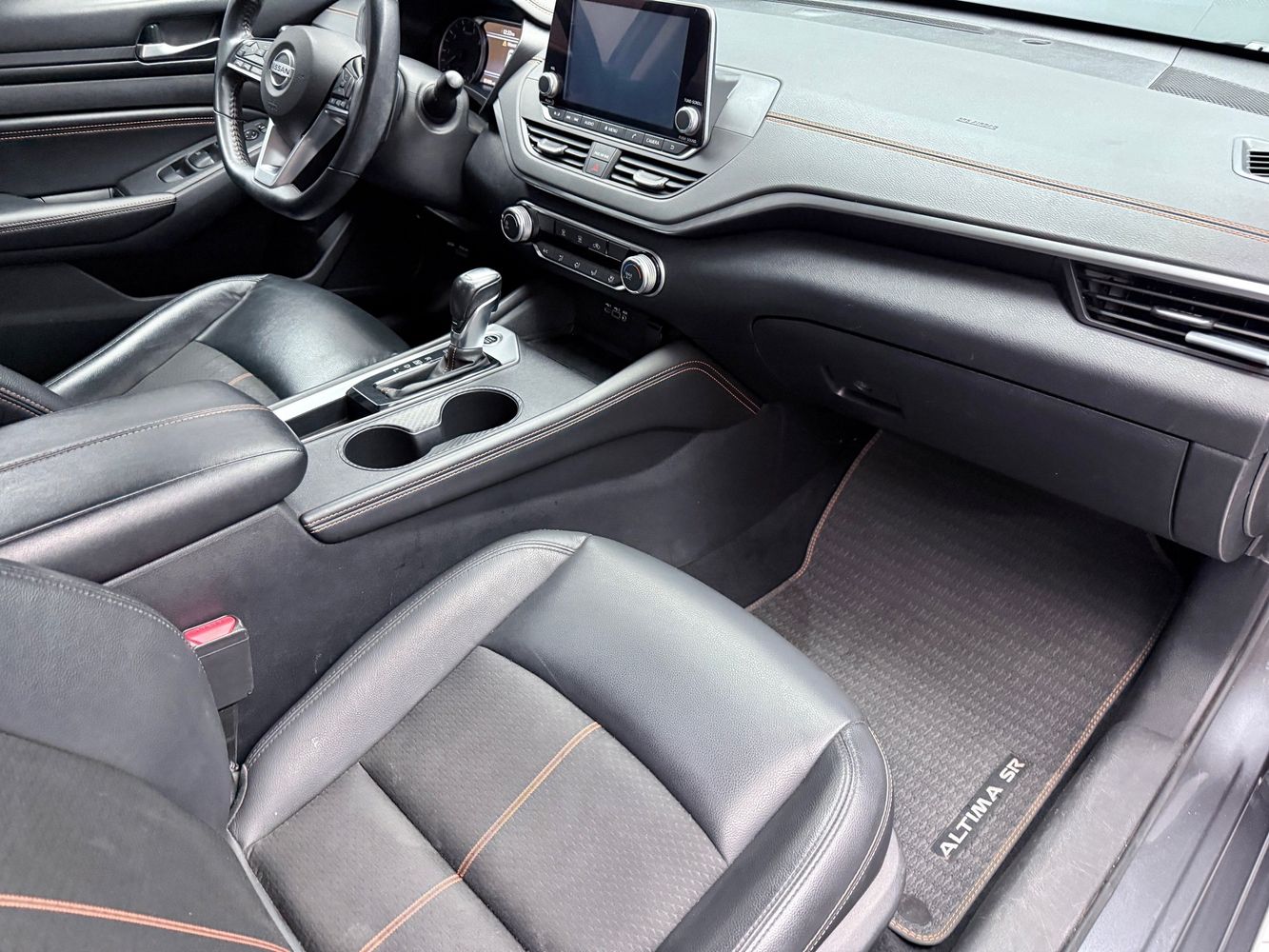 2021 Nissan Altima 2.5 SR photo 11