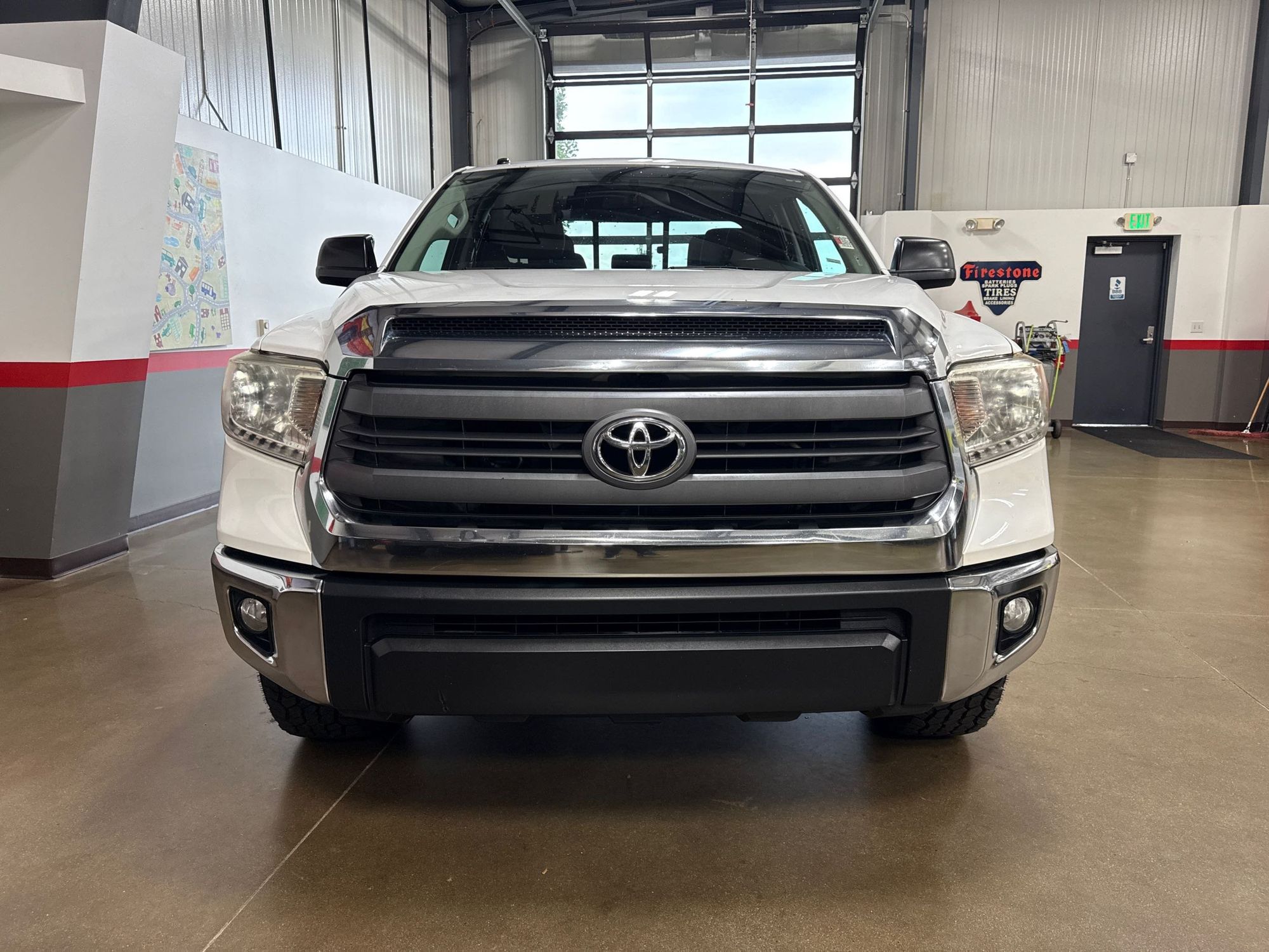 2015 Toyota Tundra SR5 Grade photo 4