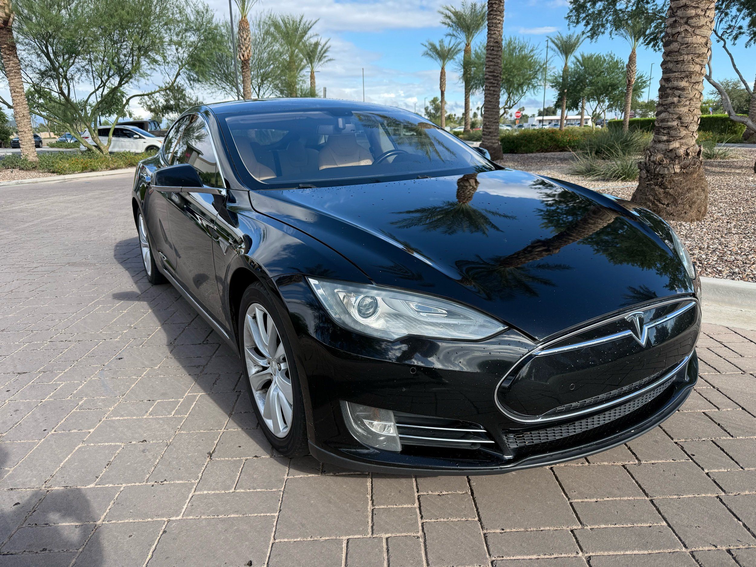 2014 Tesla Model S S