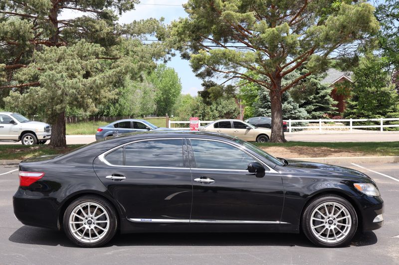 ロコモクサス-S8 2008 Lexus LS 600h L Base | Victory Motors of Colorado