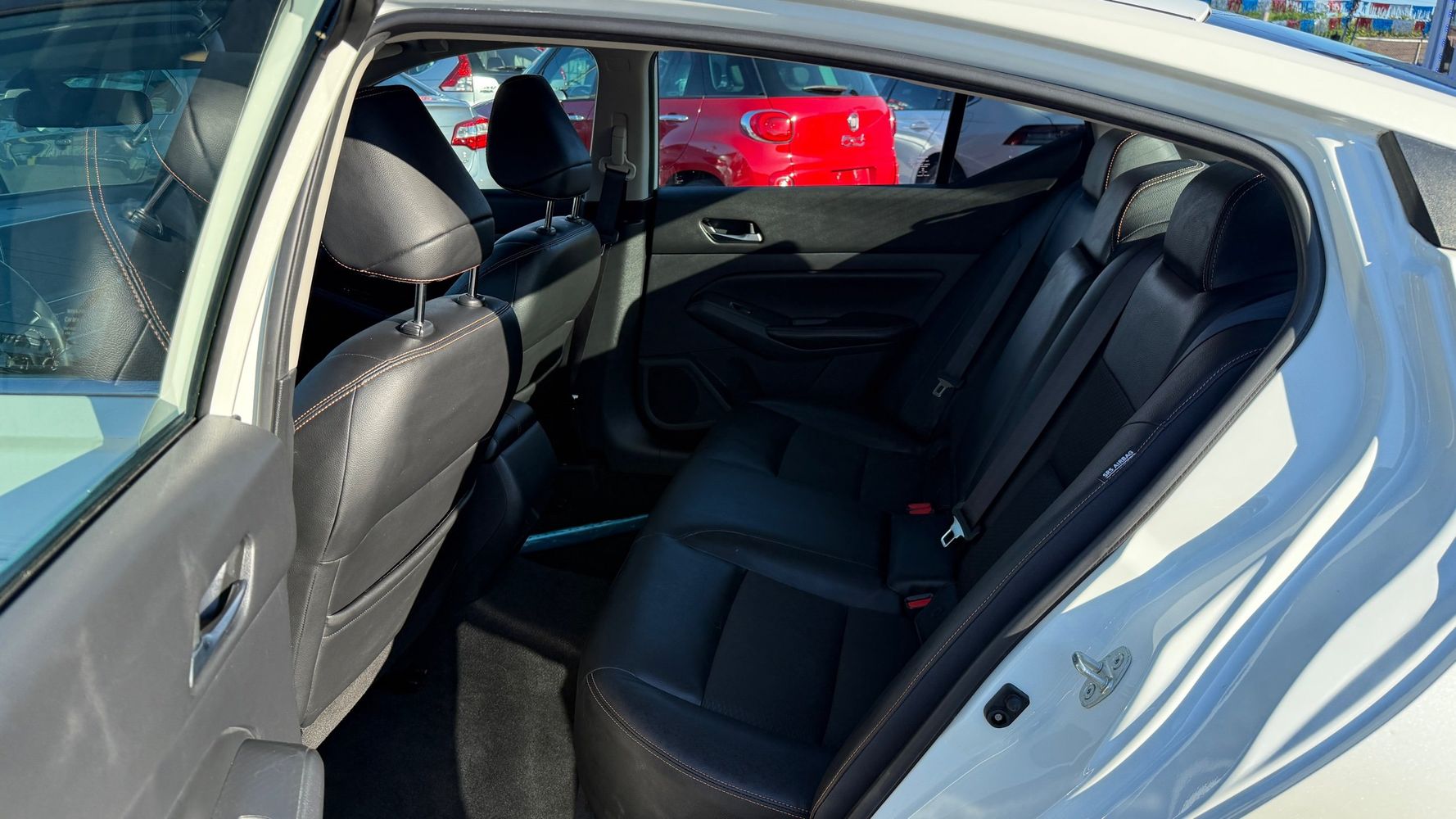 2020 Nissan Altima 2.5 SR photo 10