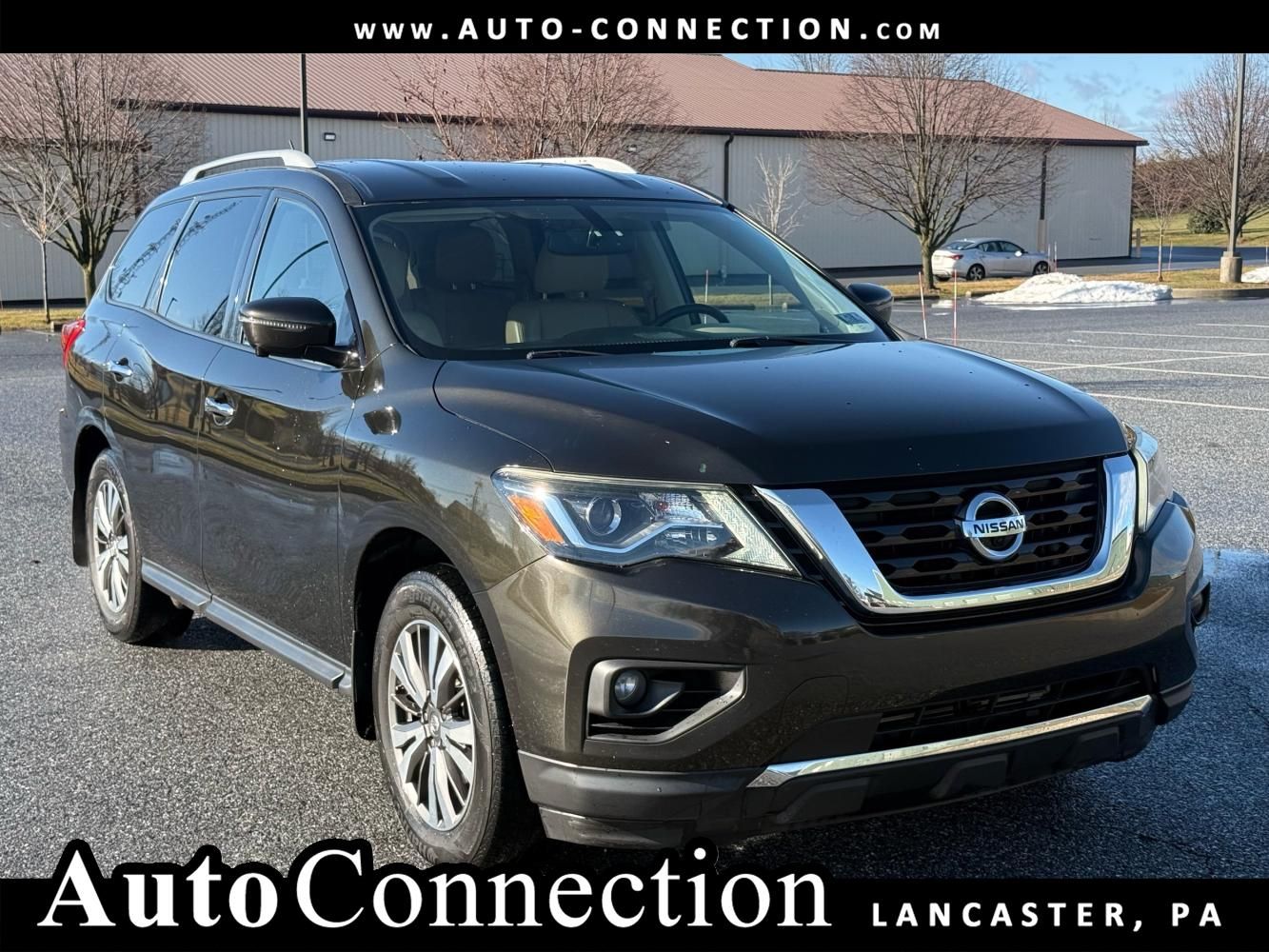 2017 Nissan Pathfinder SL