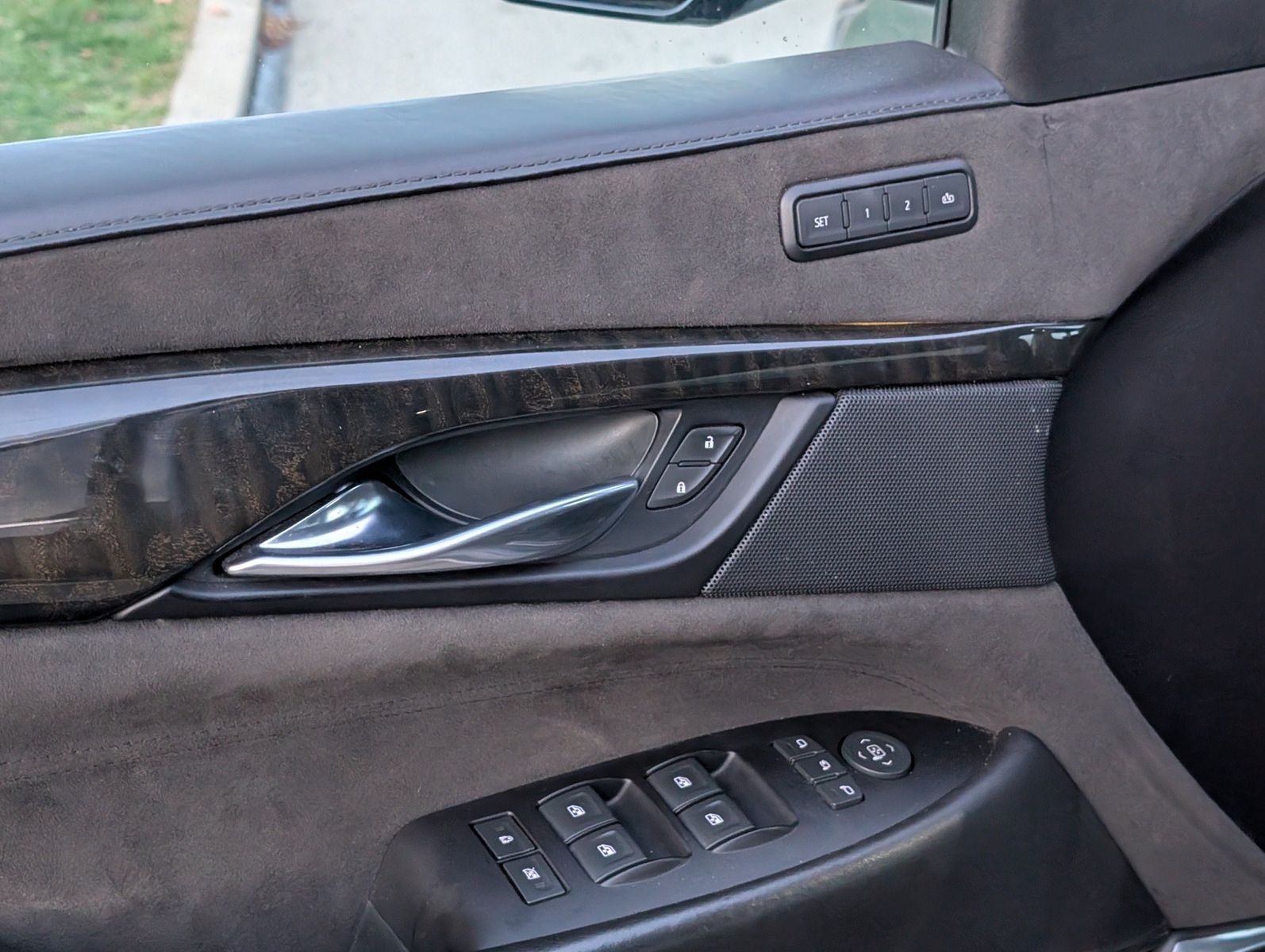 2019 Cadillac Escalade ESV 25