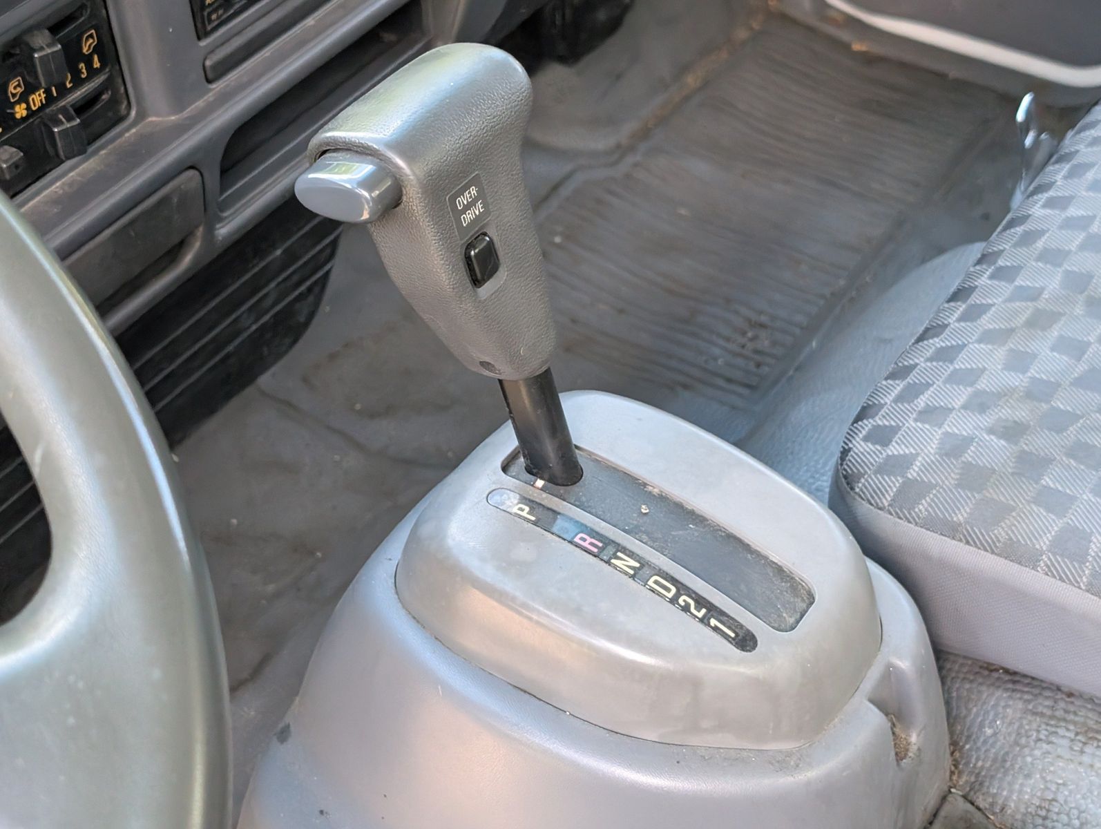 2006 Chevrolet W5500 43
