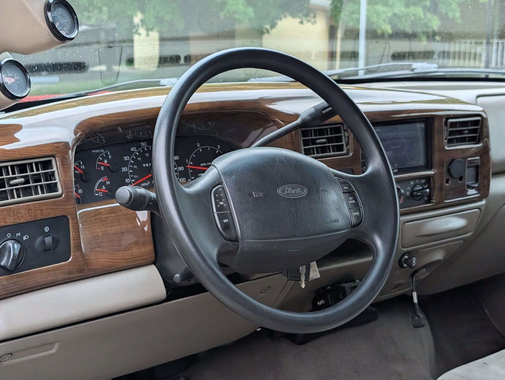 2001 Ford F-550 109