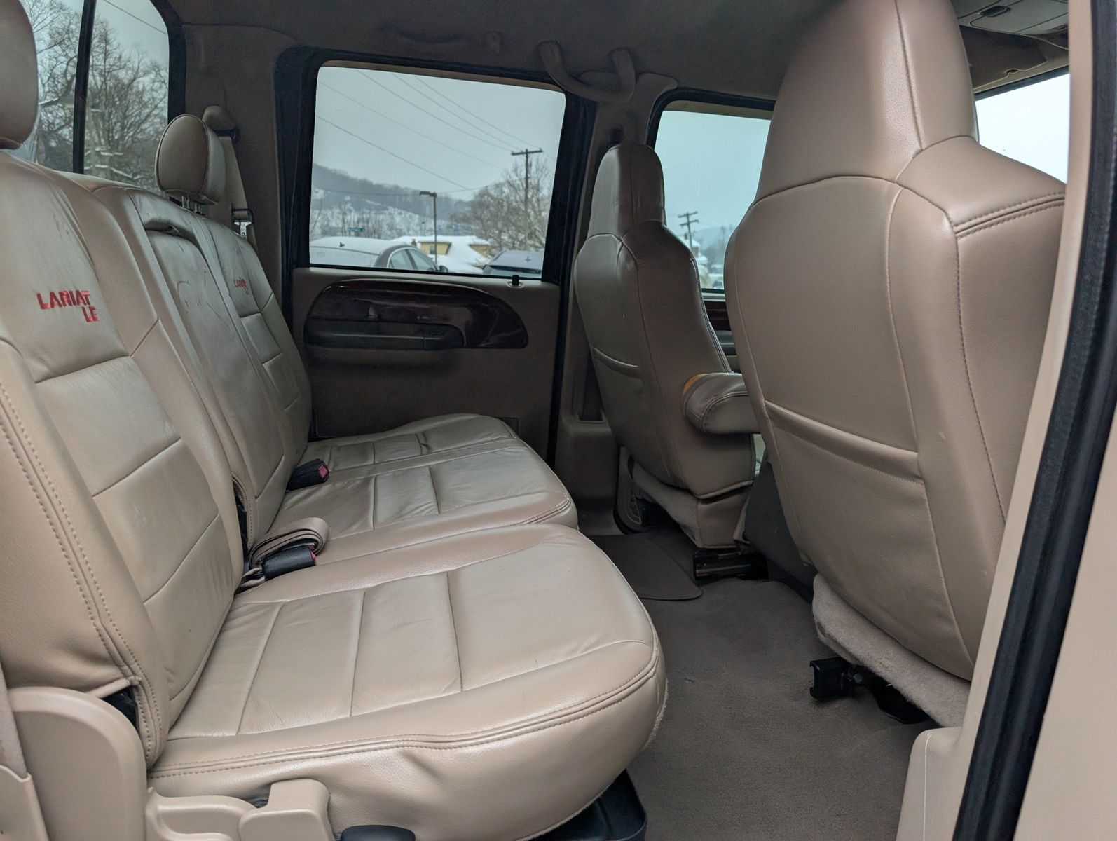 2004 Ford F-350 Super Duty 196