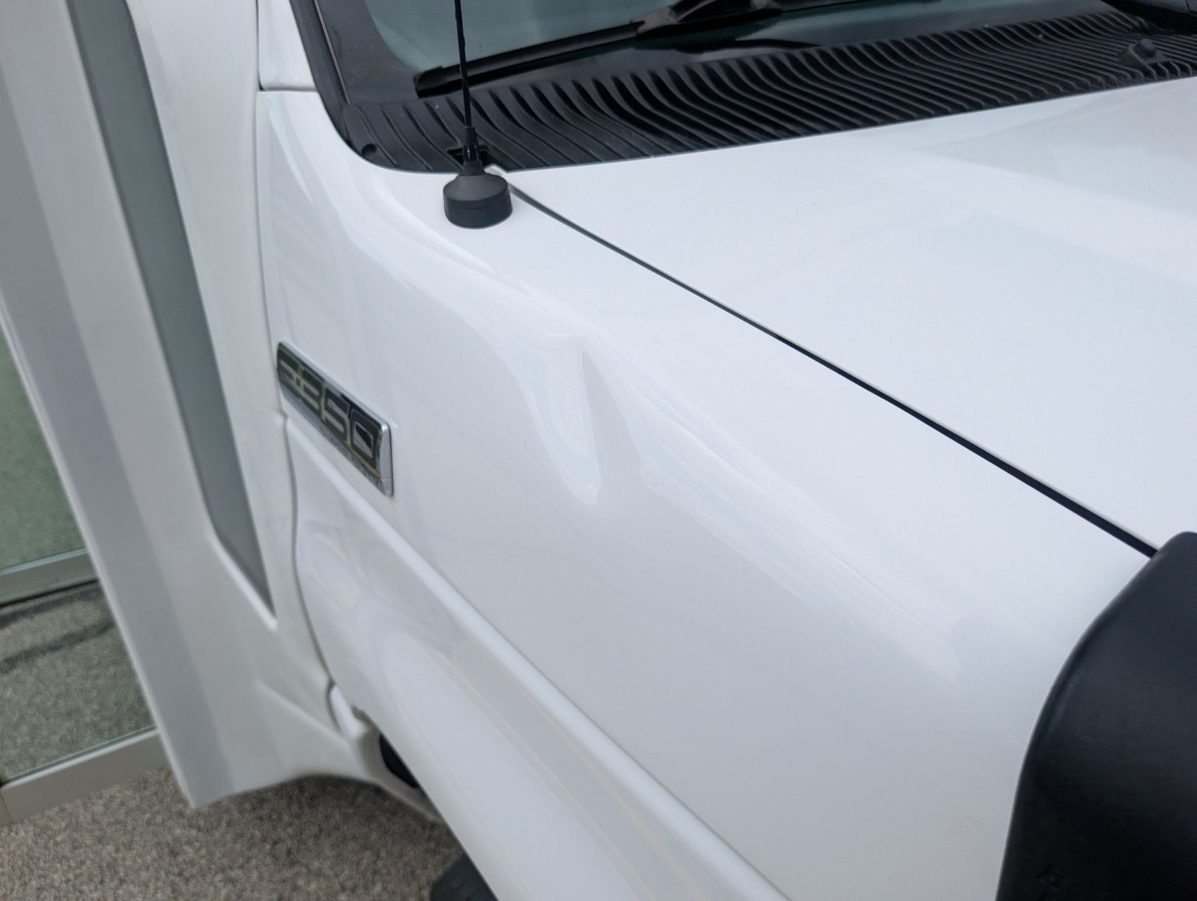 2016 Ford E-350 61