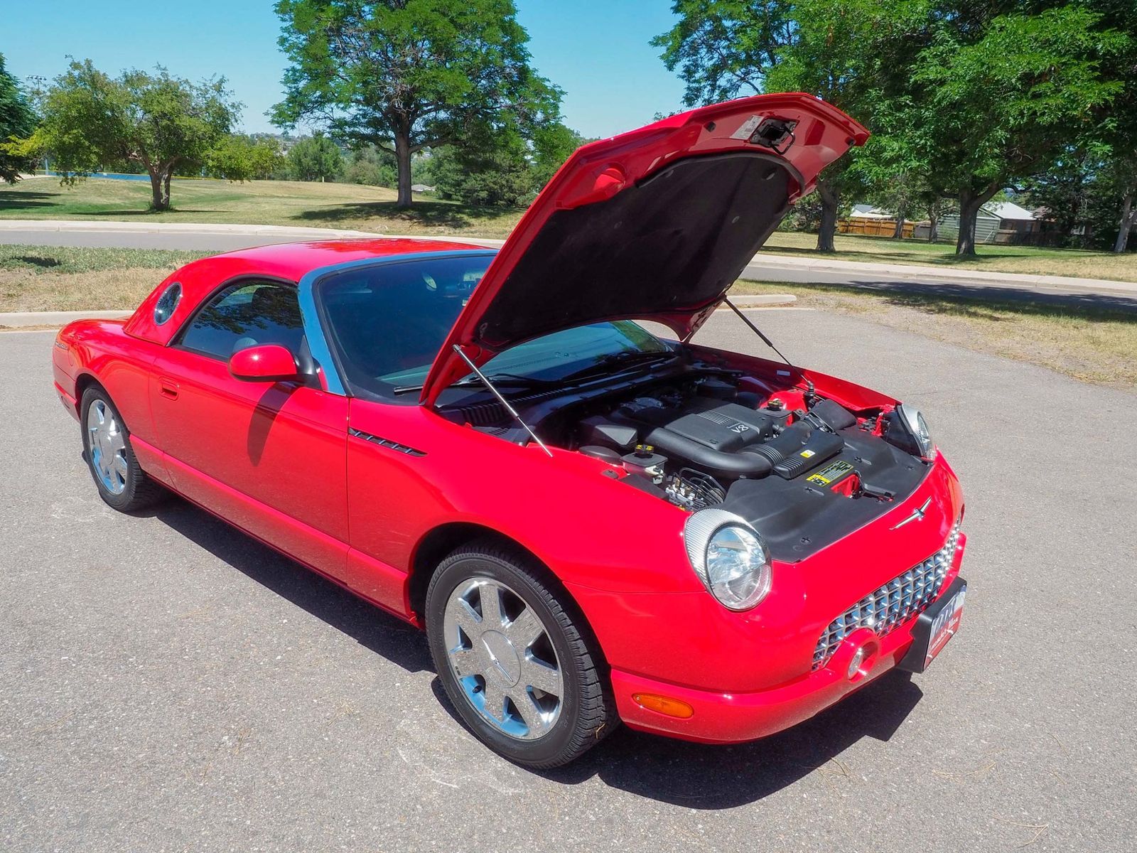 2002 Ford Thunderbird 37