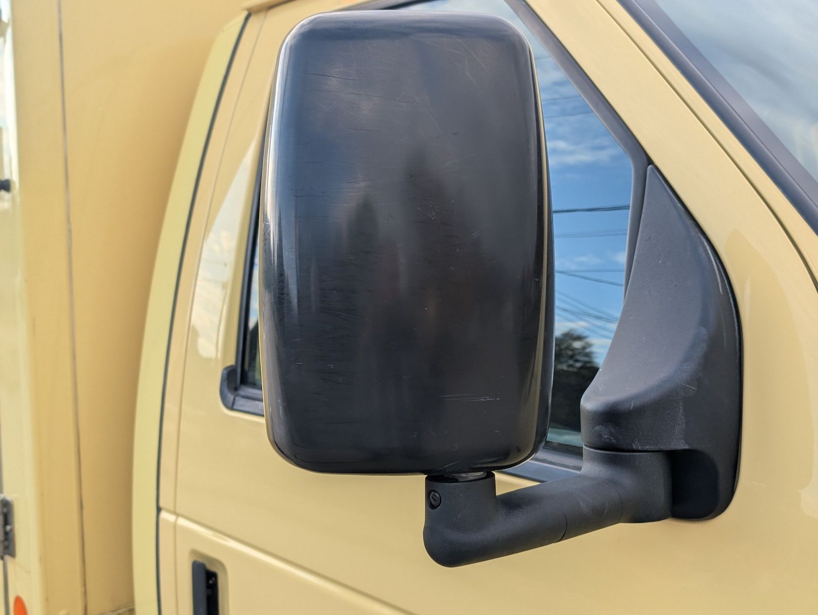 2019 Ford E-Series Chassis 60