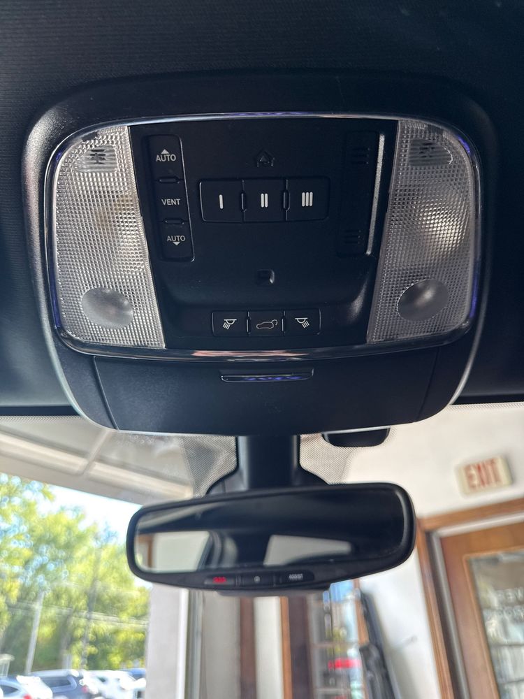2019 Jeep Grand Cherokee Limited photo 36