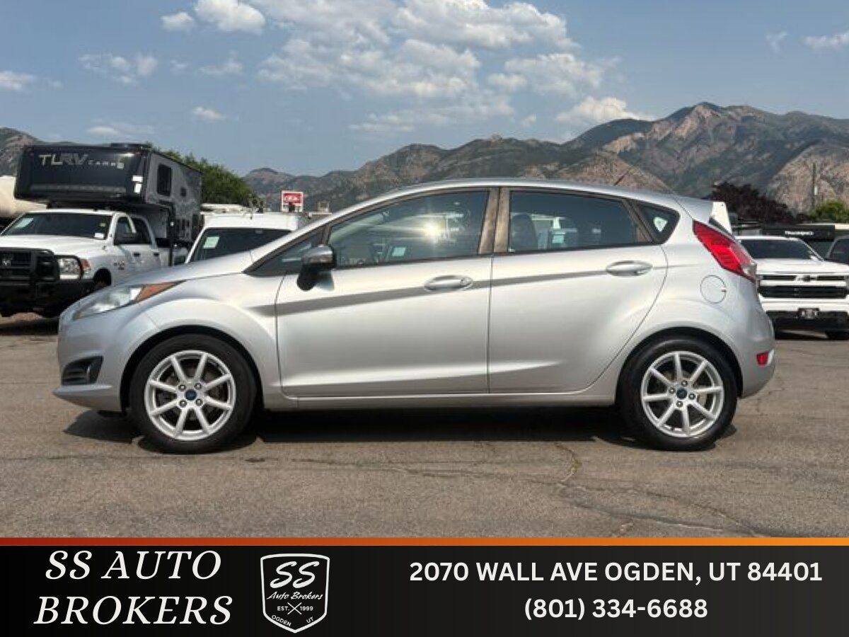 2015 Ford Fiesta SE Hatch's photo