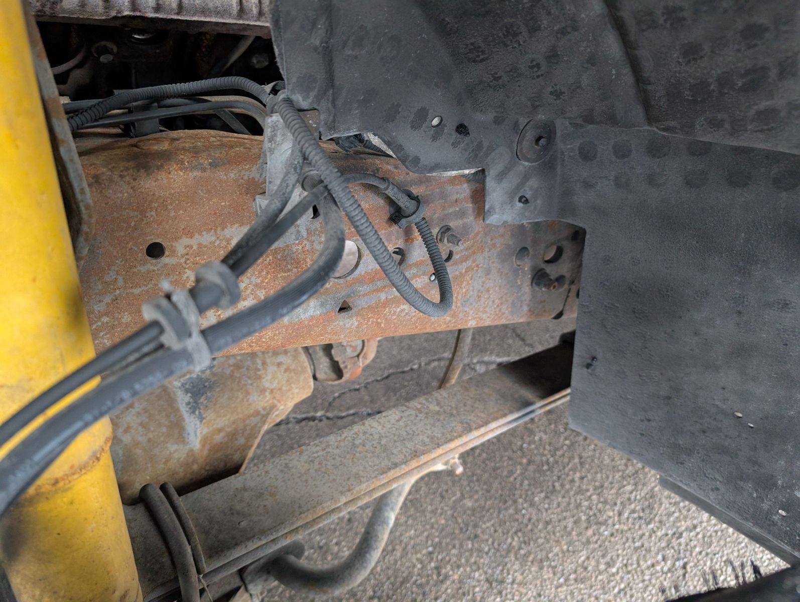 2004 Ford F-350 Super Duty 241