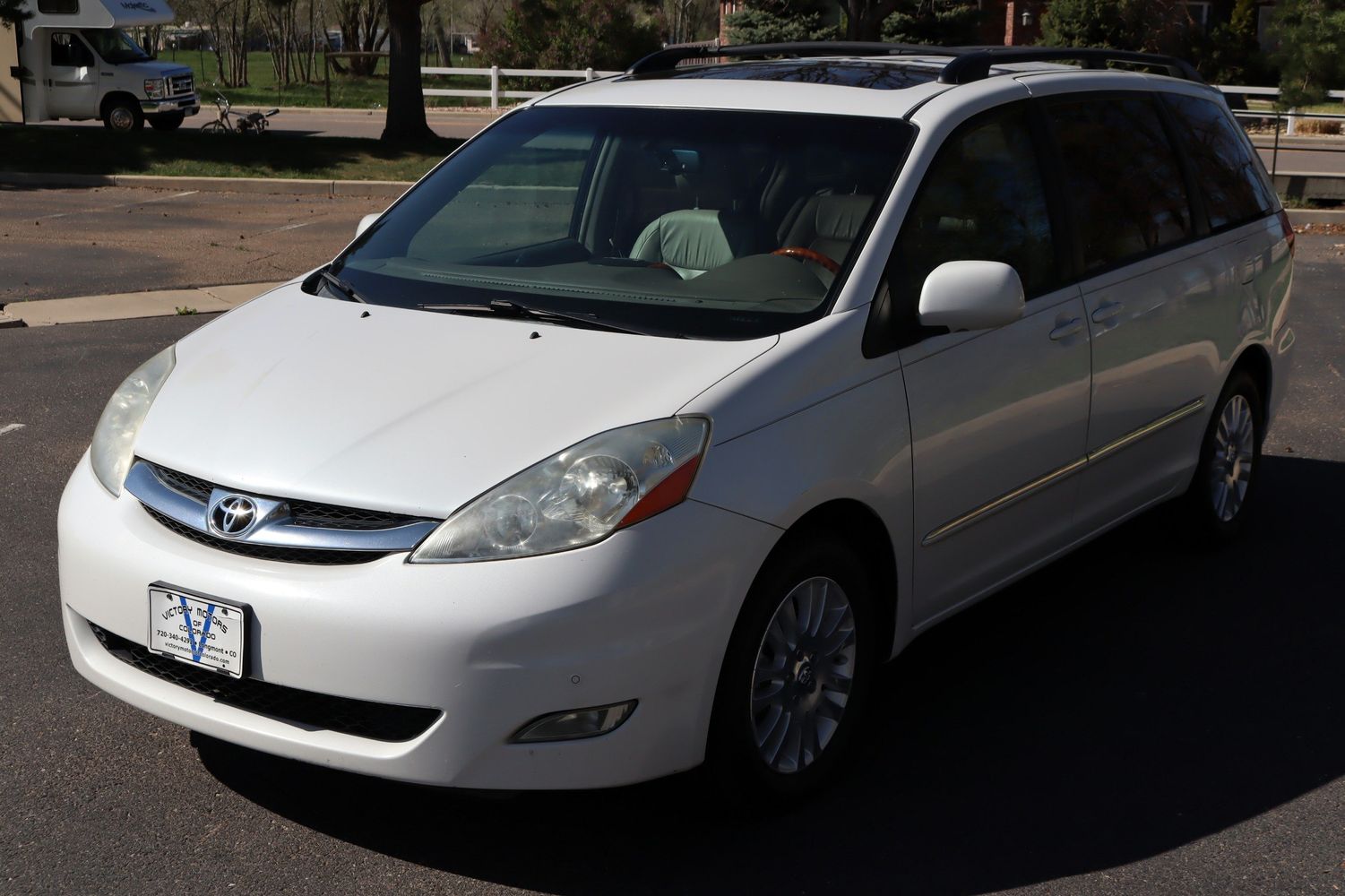 Toyota sienna xle