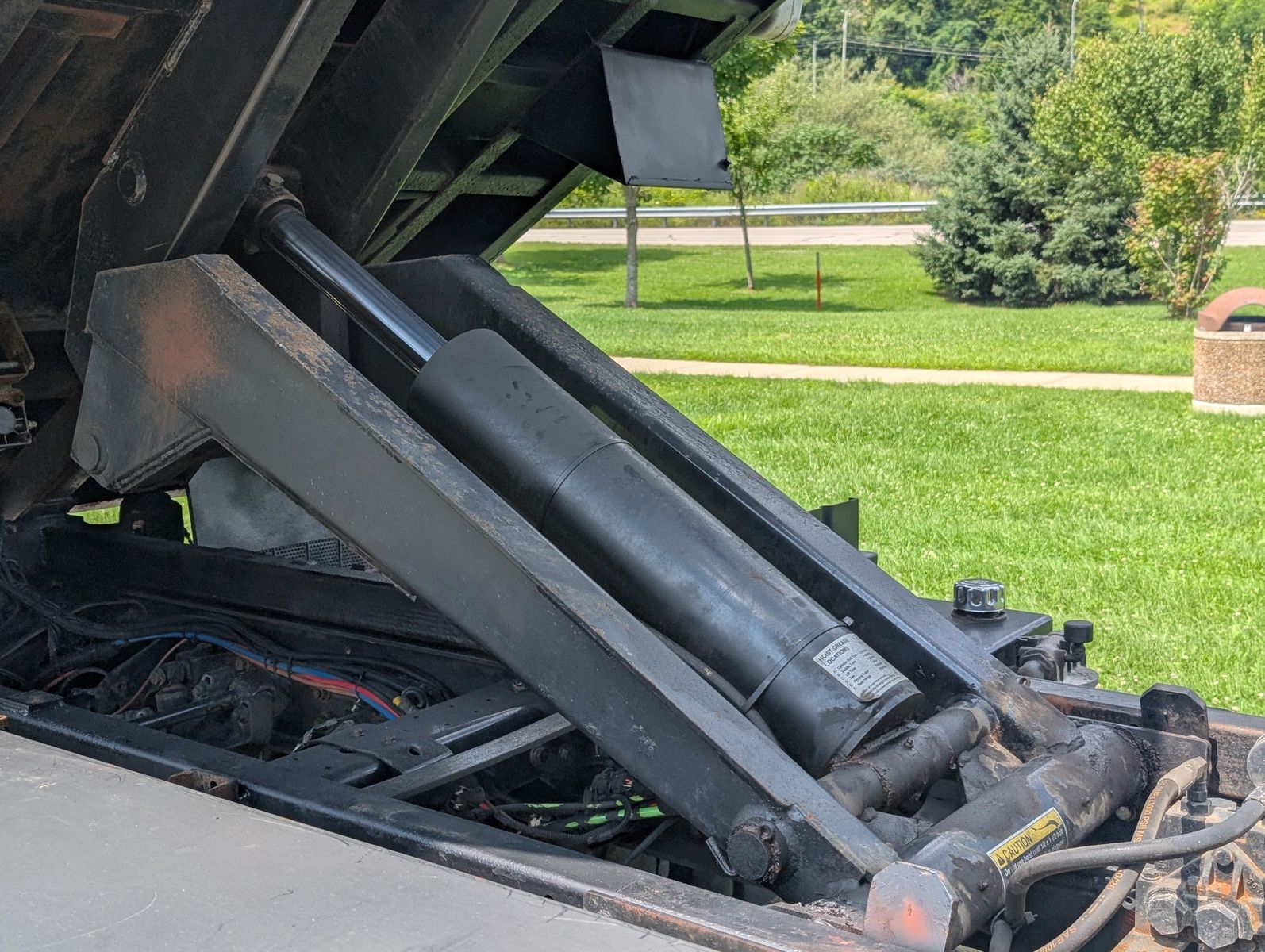 2015 Ford F-750 27