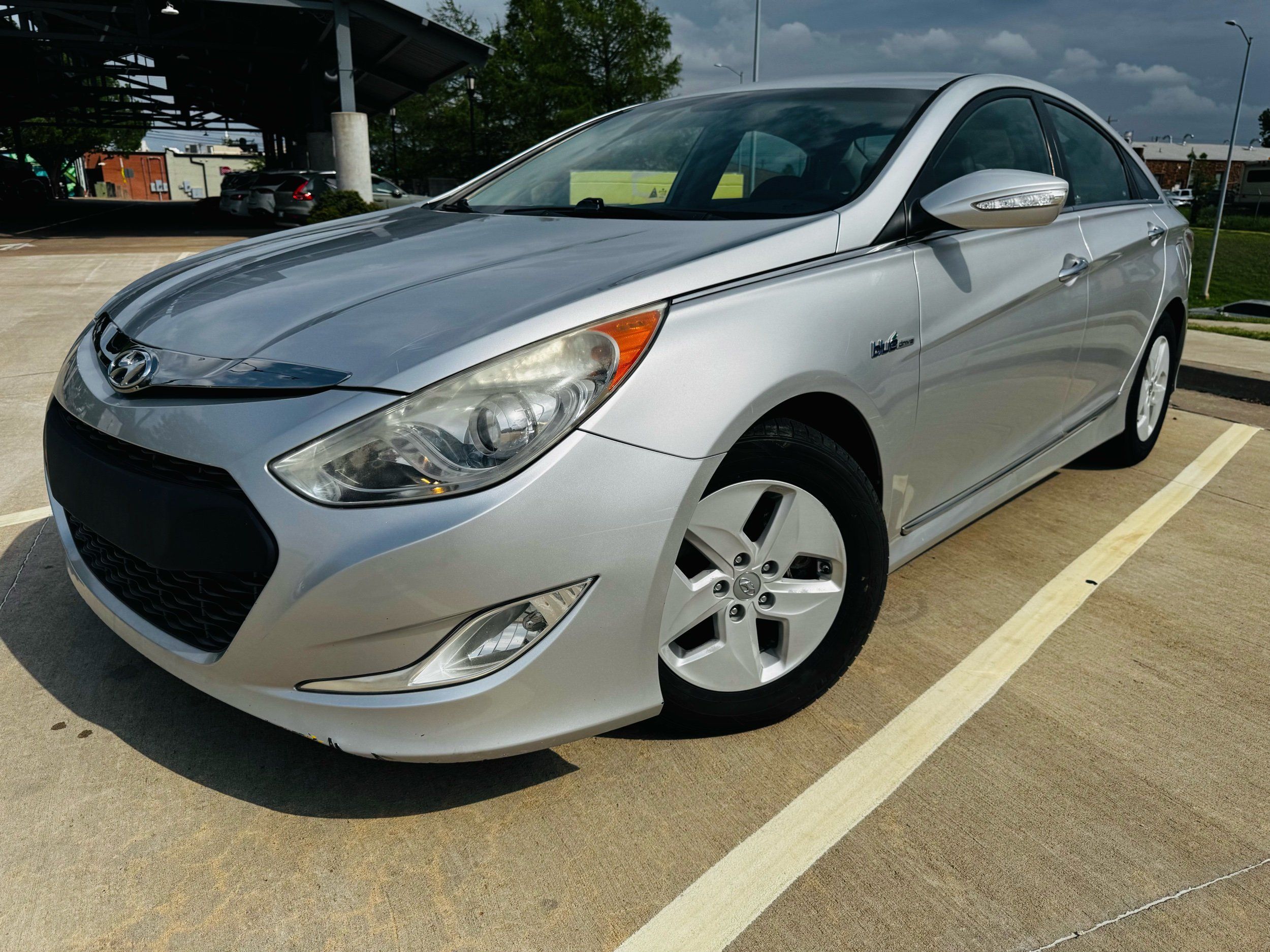 2011 Hyundai Sonata Hybrid Base