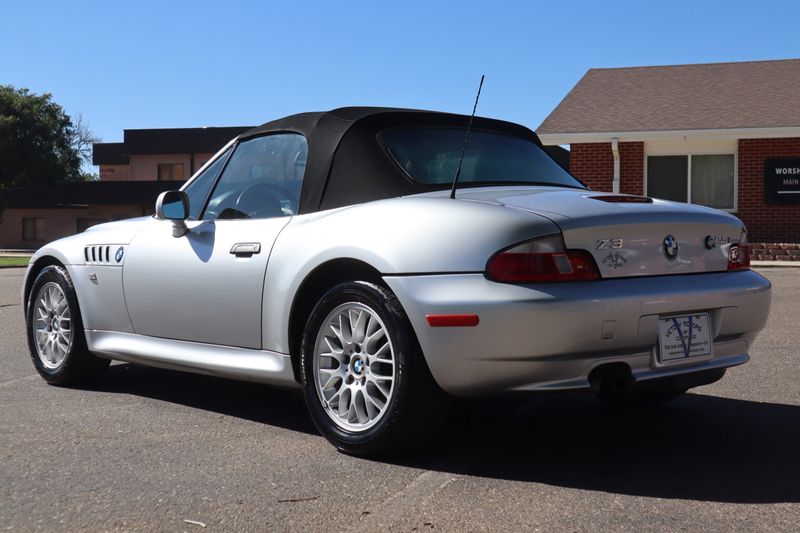 ソキウス　シャイニーシルバー 2001 BMW Z3 2.5i | Victory Motors of Colorado