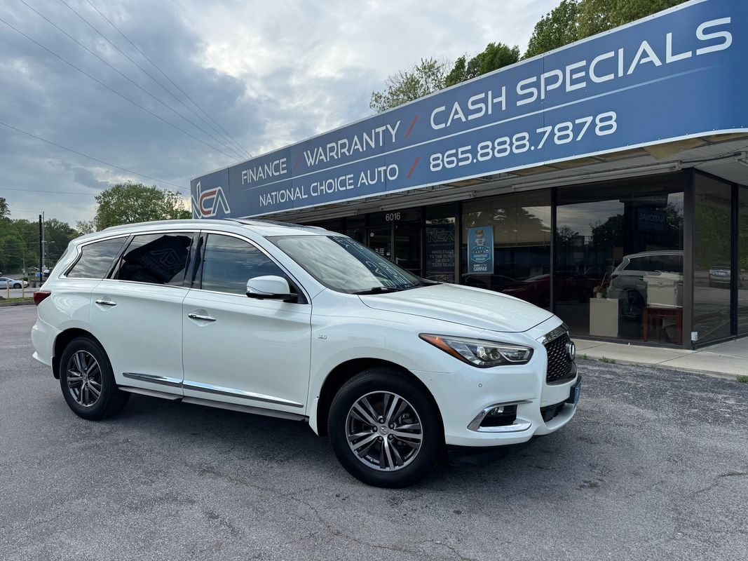 White 2017 INFINITI QX60 FWD SUV / Crossover Front-Wheel Drive Continuously Variable Transmission