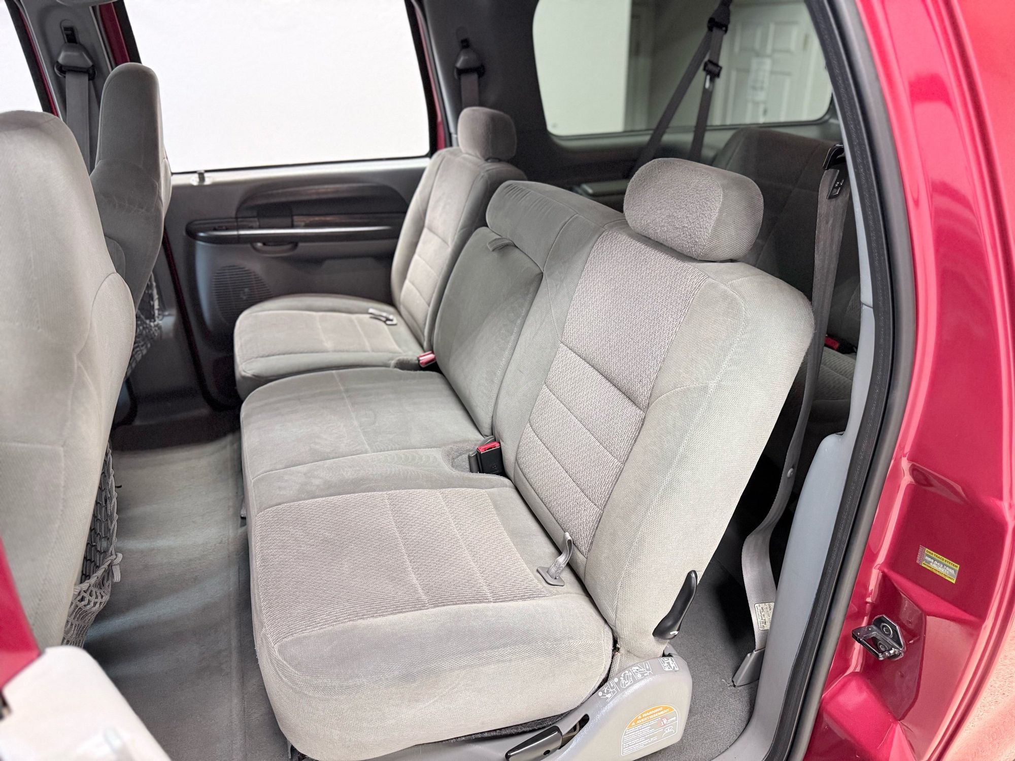 2003 Ford Excursion XLT photo 39