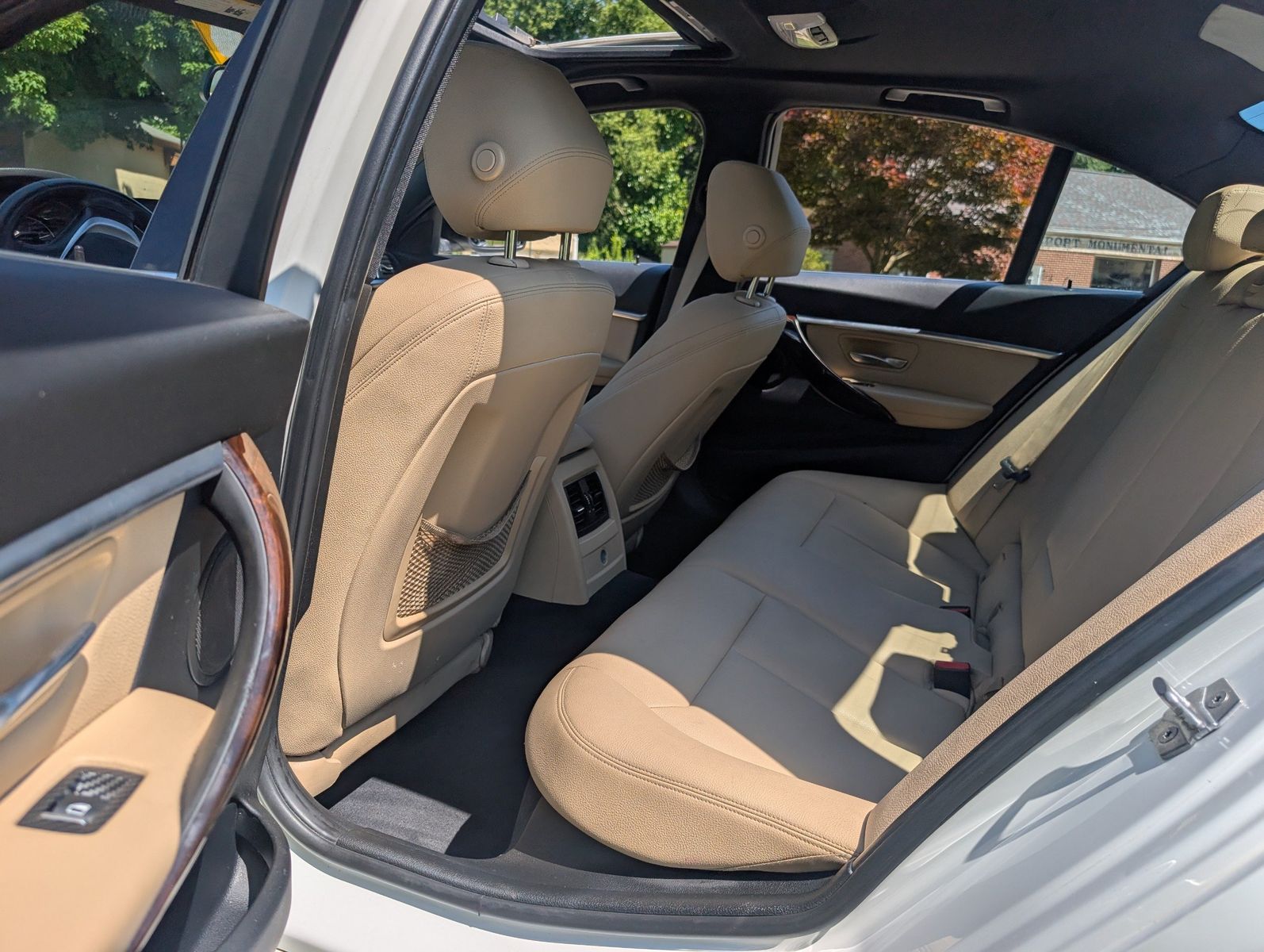 2017 BMW 330i 70