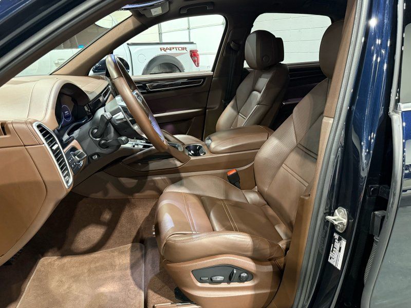 2022 Porsche Cayenne, photo 11