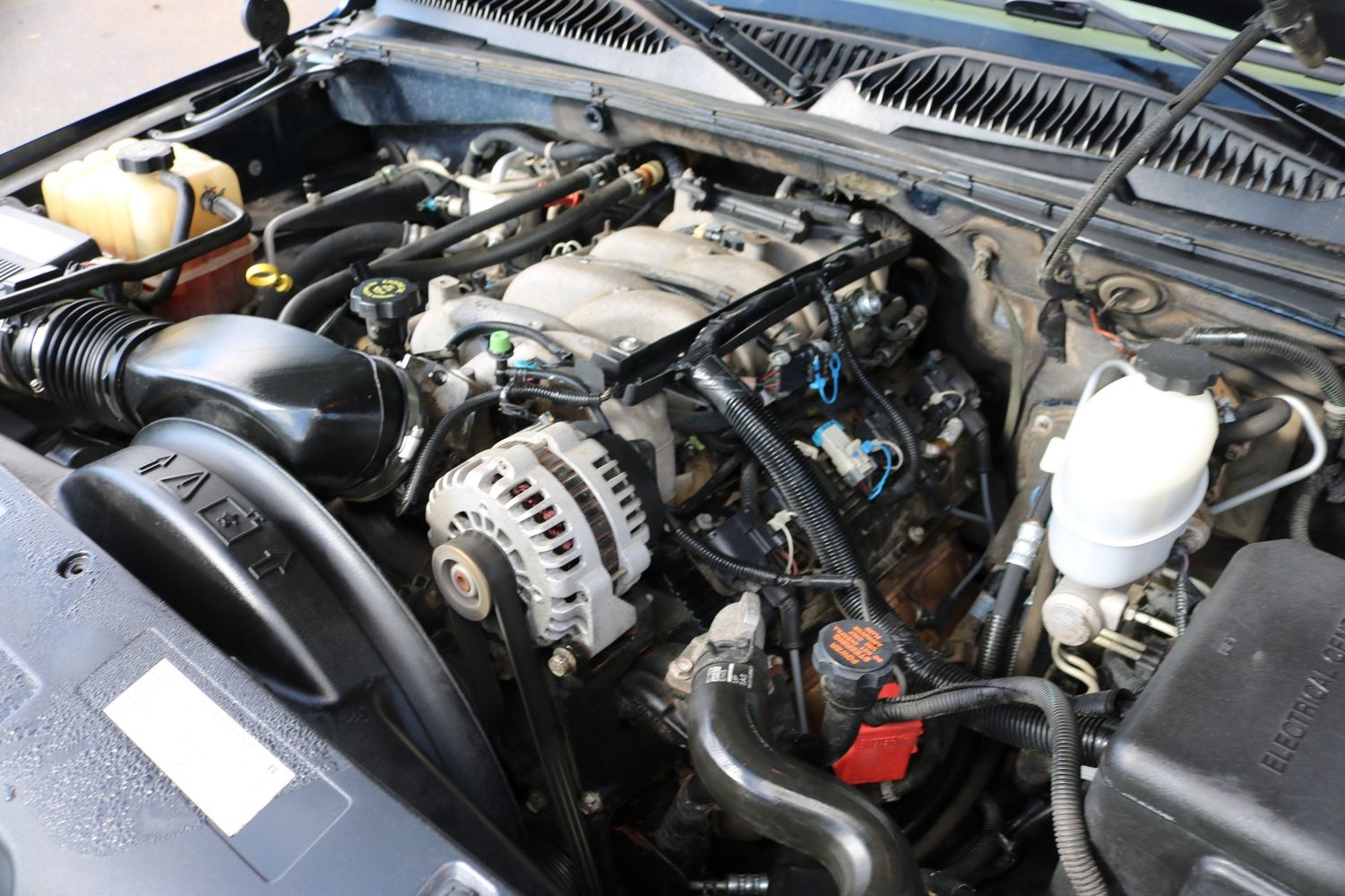 2002 Suburban Engine Specs