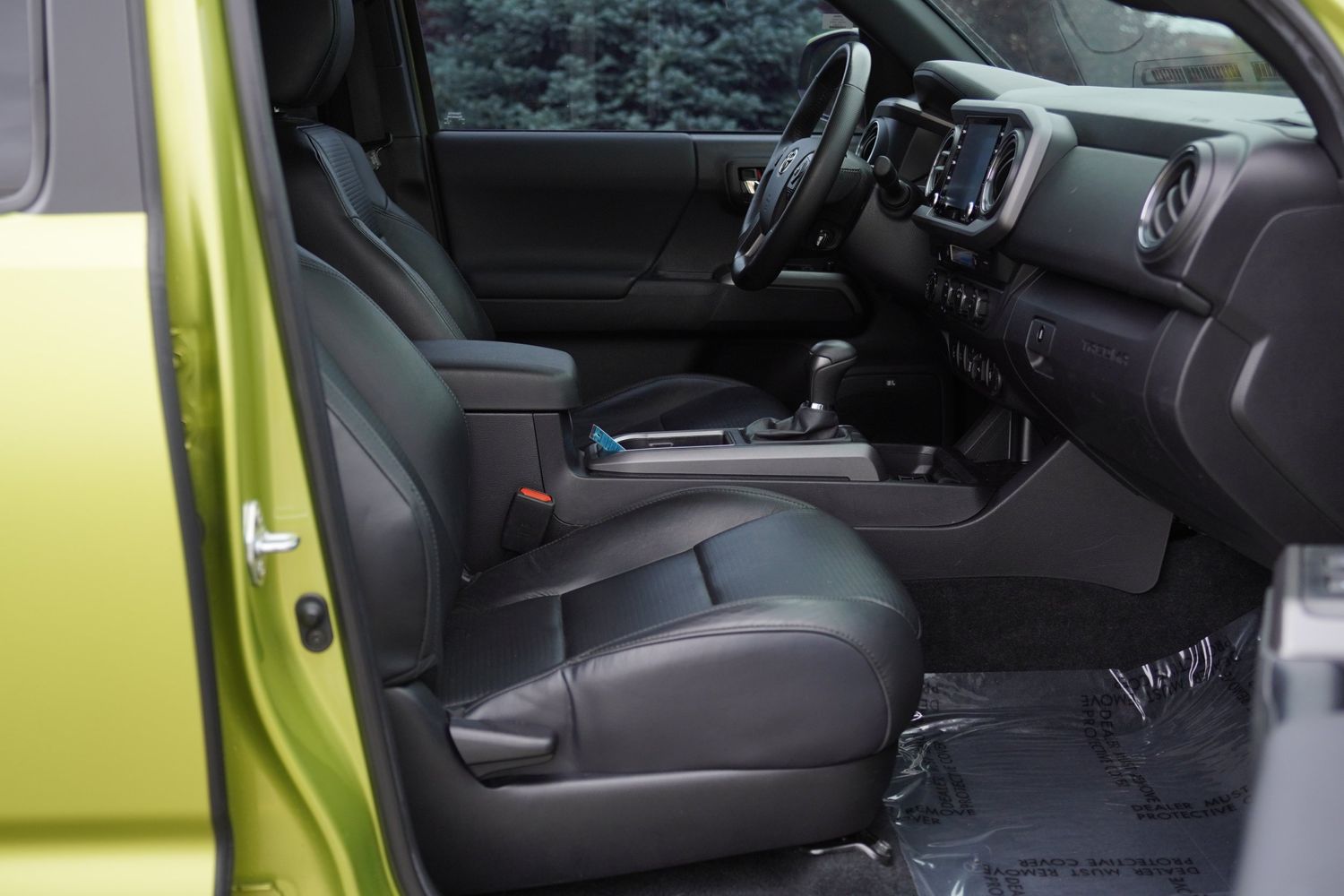 2023 Toyota Tacoma TRD Off-Road photo 16