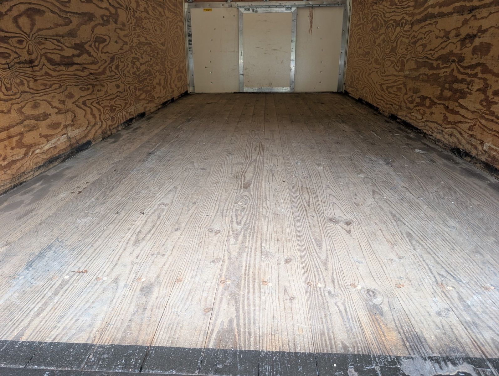 2013 Chevrolet Express 26